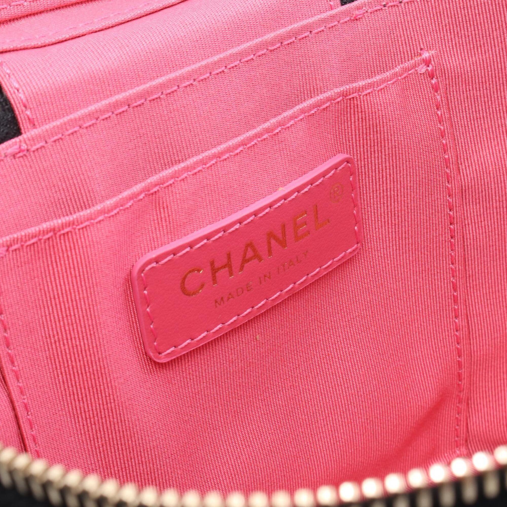 Chanel Black Leather Handbag Shoulder Bag (Pre-Owned)