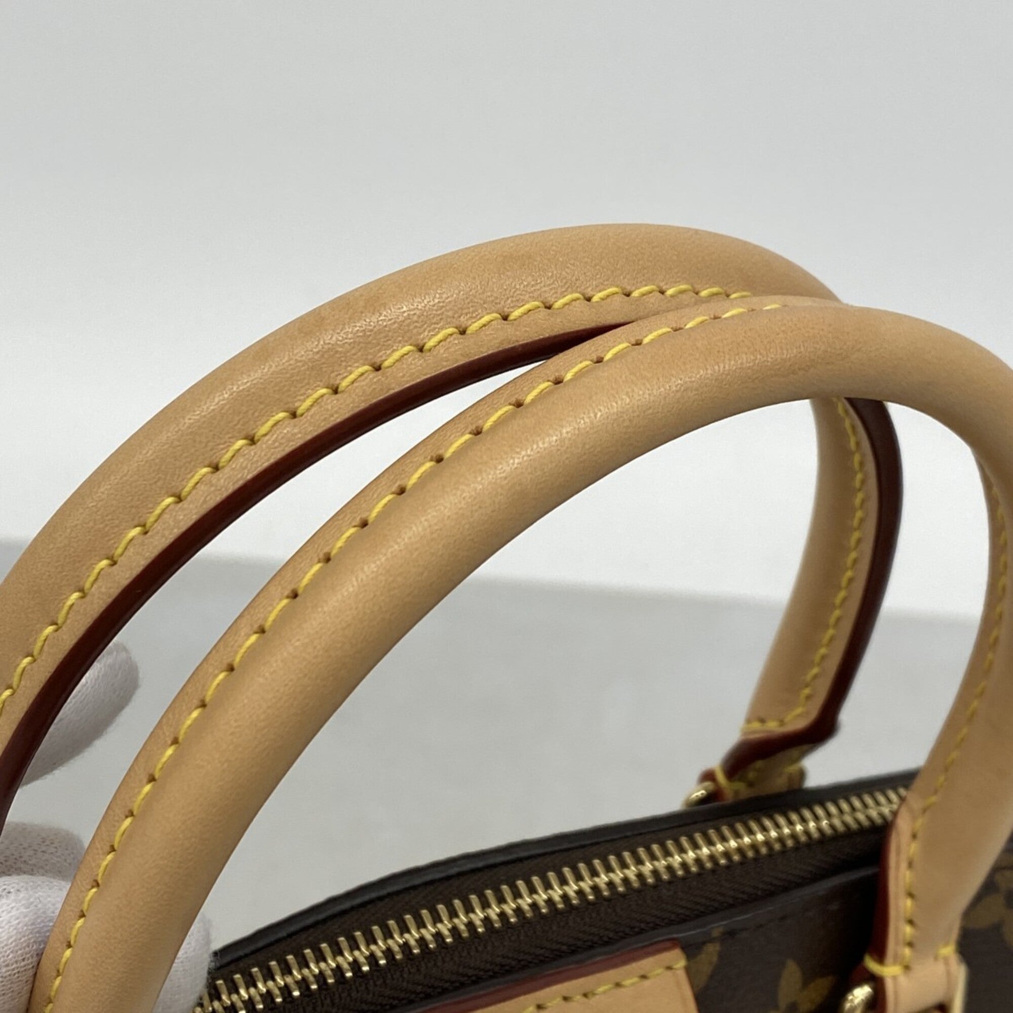 Louis Vuitton Brown Handbag (Pre-Owned)