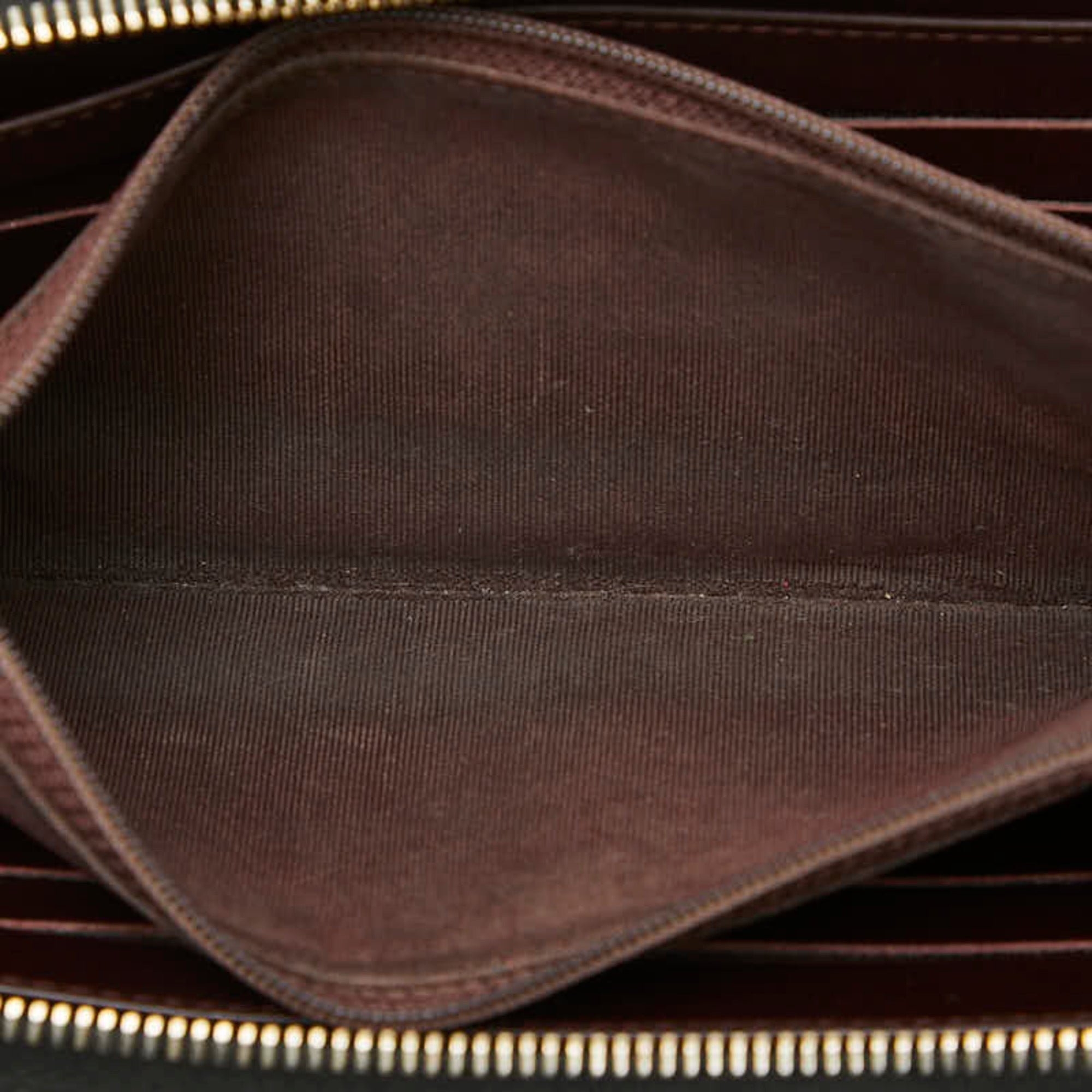 Chanel Matelasse Black Grained Calfskin Long Wallet (Bi-Fold) (Pre-Owned)