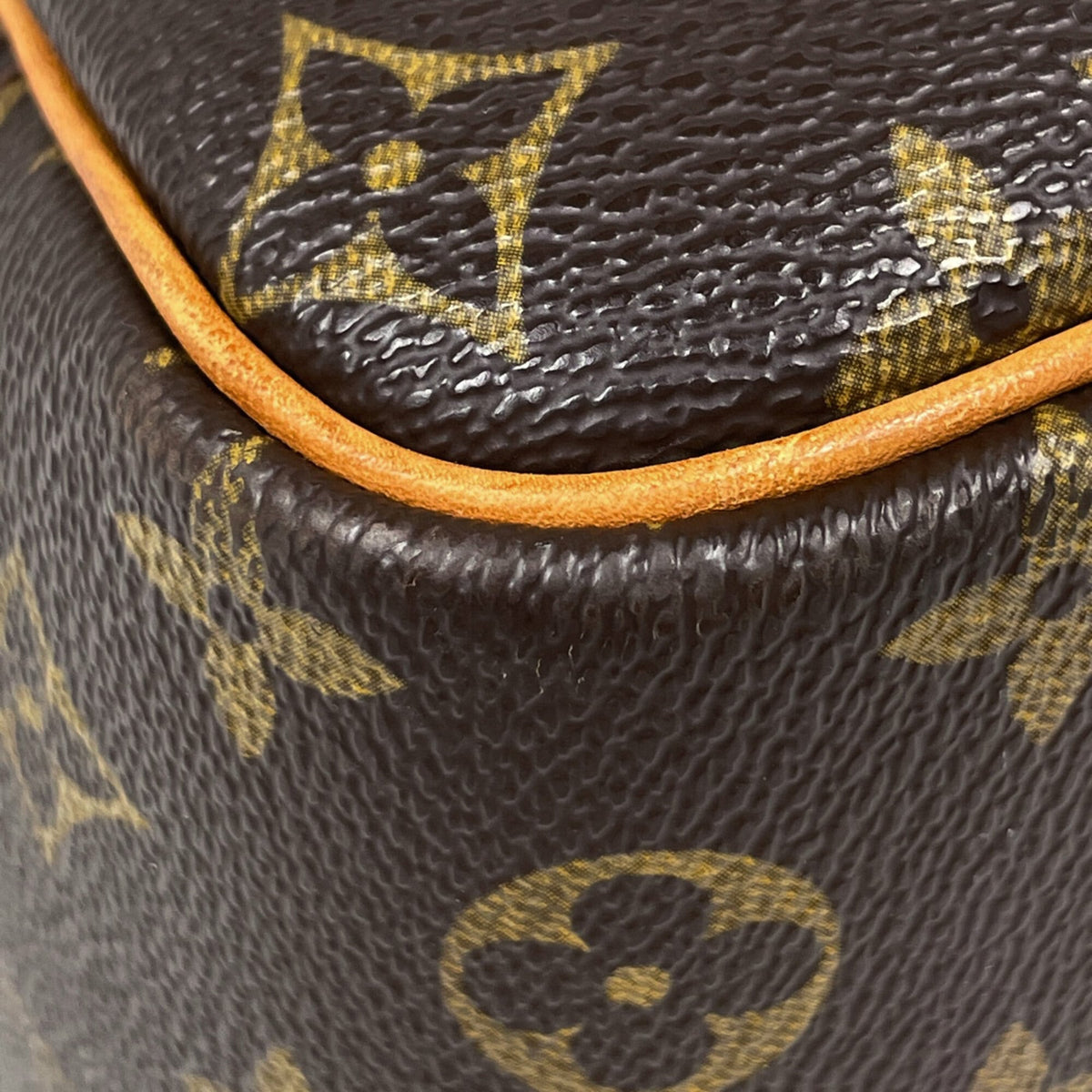Louis Vuitton Brown Monogram Handbag (Pre-Owned)