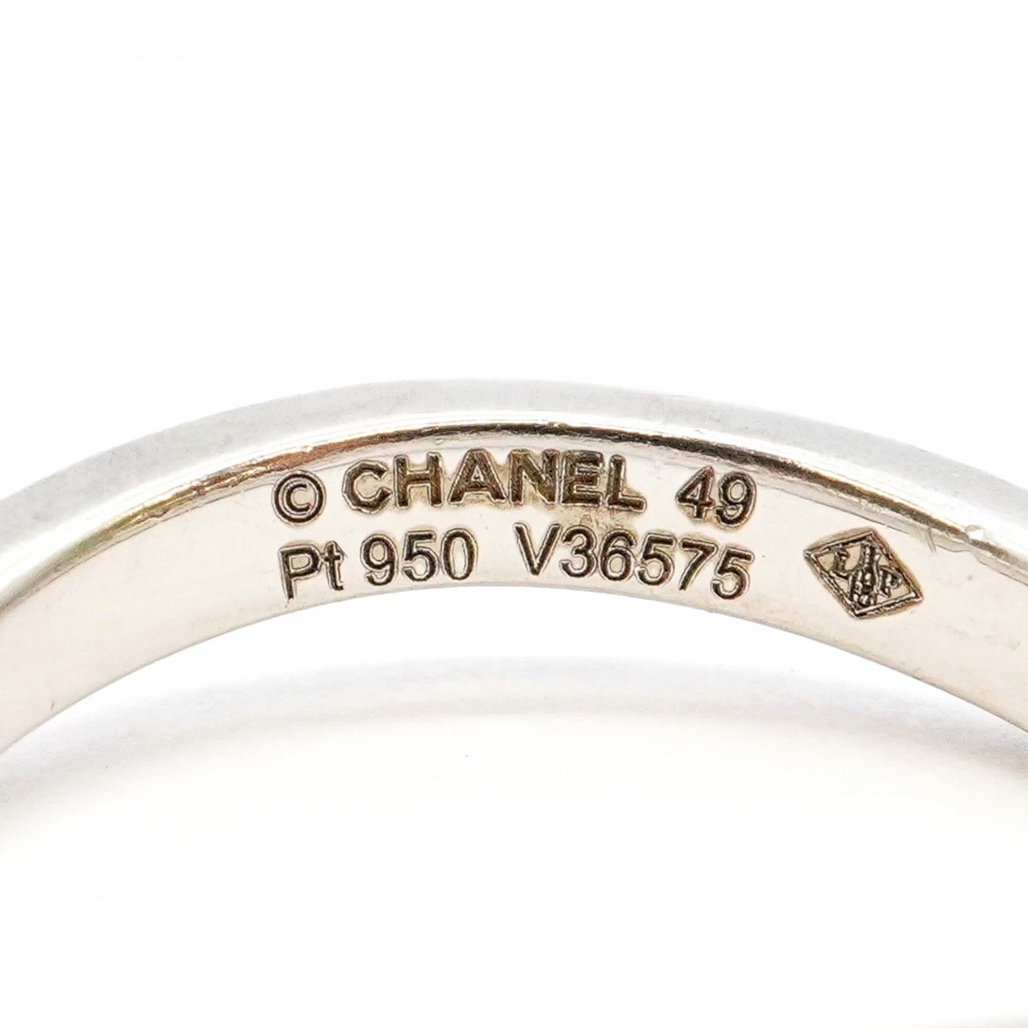 Chanel Platinum 950 Band Ring (Pre-Owned)