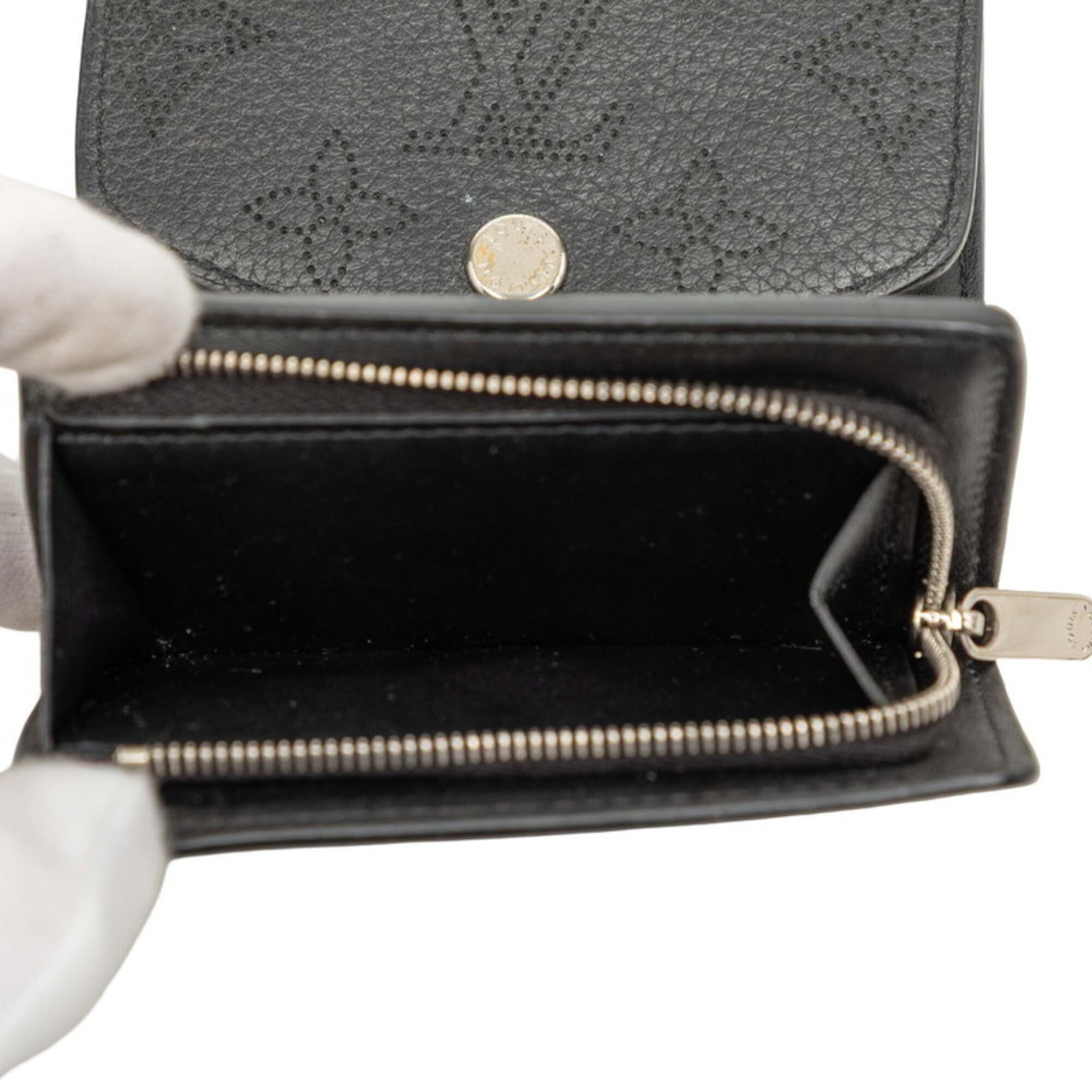 Louis Vuitton Black Noir Leather Wallet (Tri-Fold) (Pre-Owned)