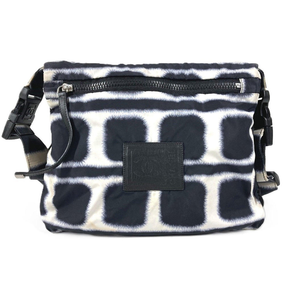 Chanel Sport Black White Nylon Shoulder Bag (Pre-Owned)
