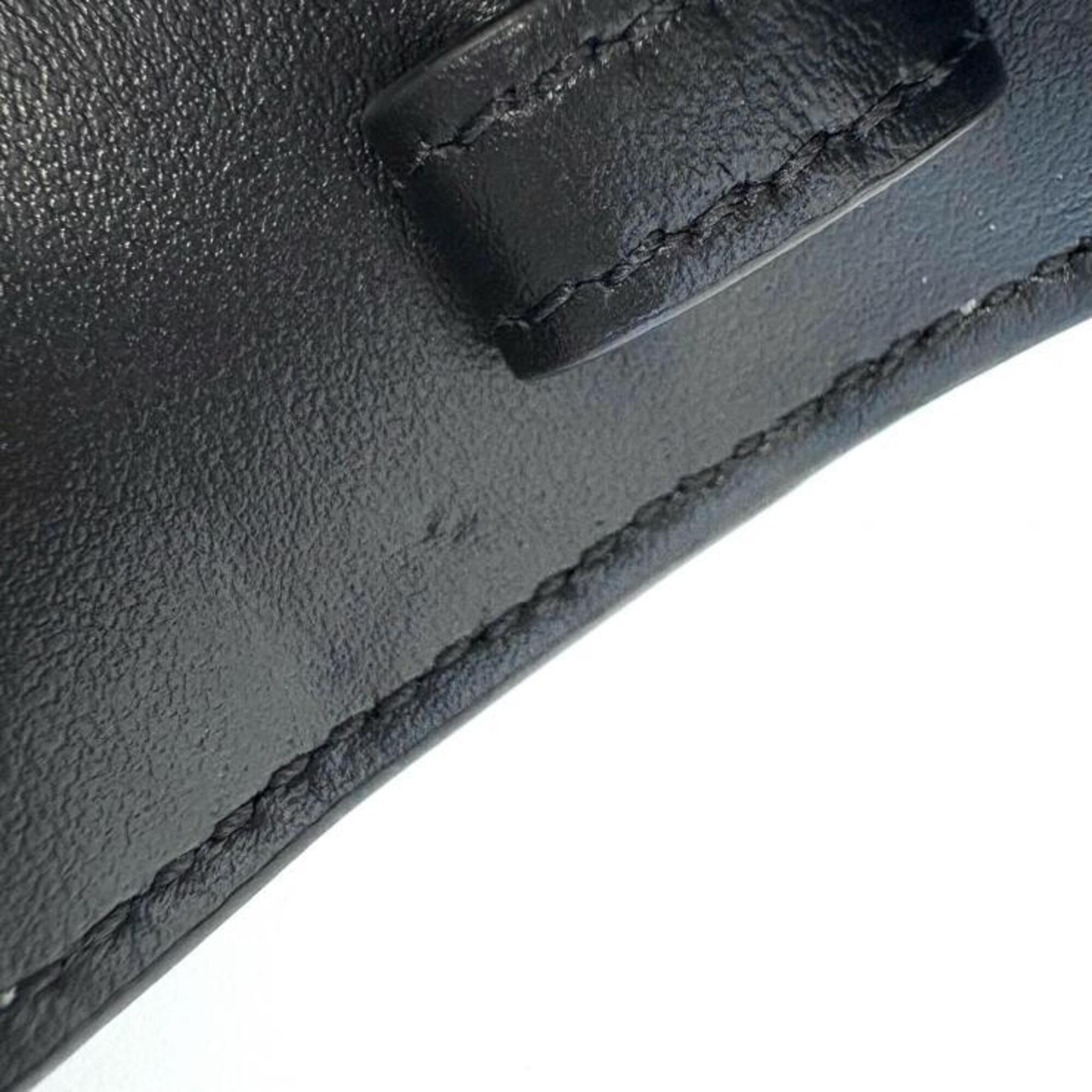 Celine Black Leather Shoulder Bag (Pre-Owned)