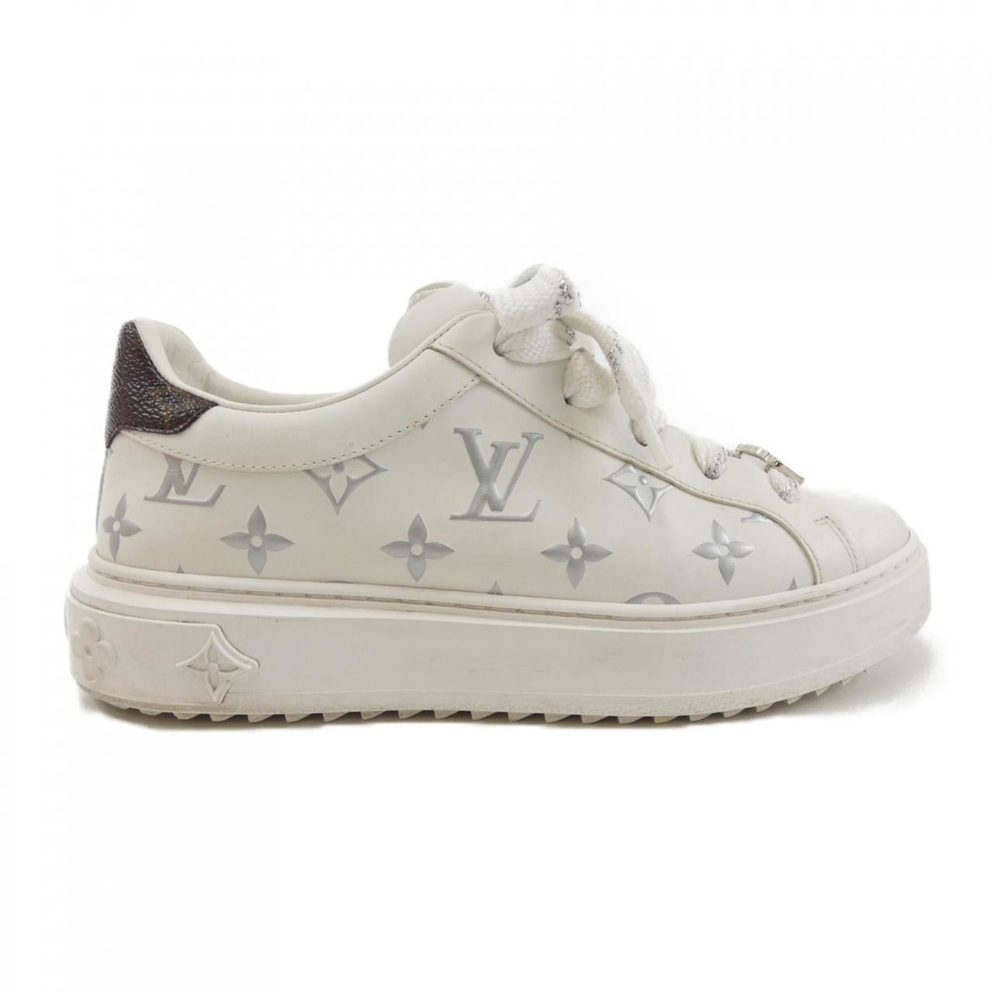 Louis Vuitton White Sneakers (Pre-Owned)