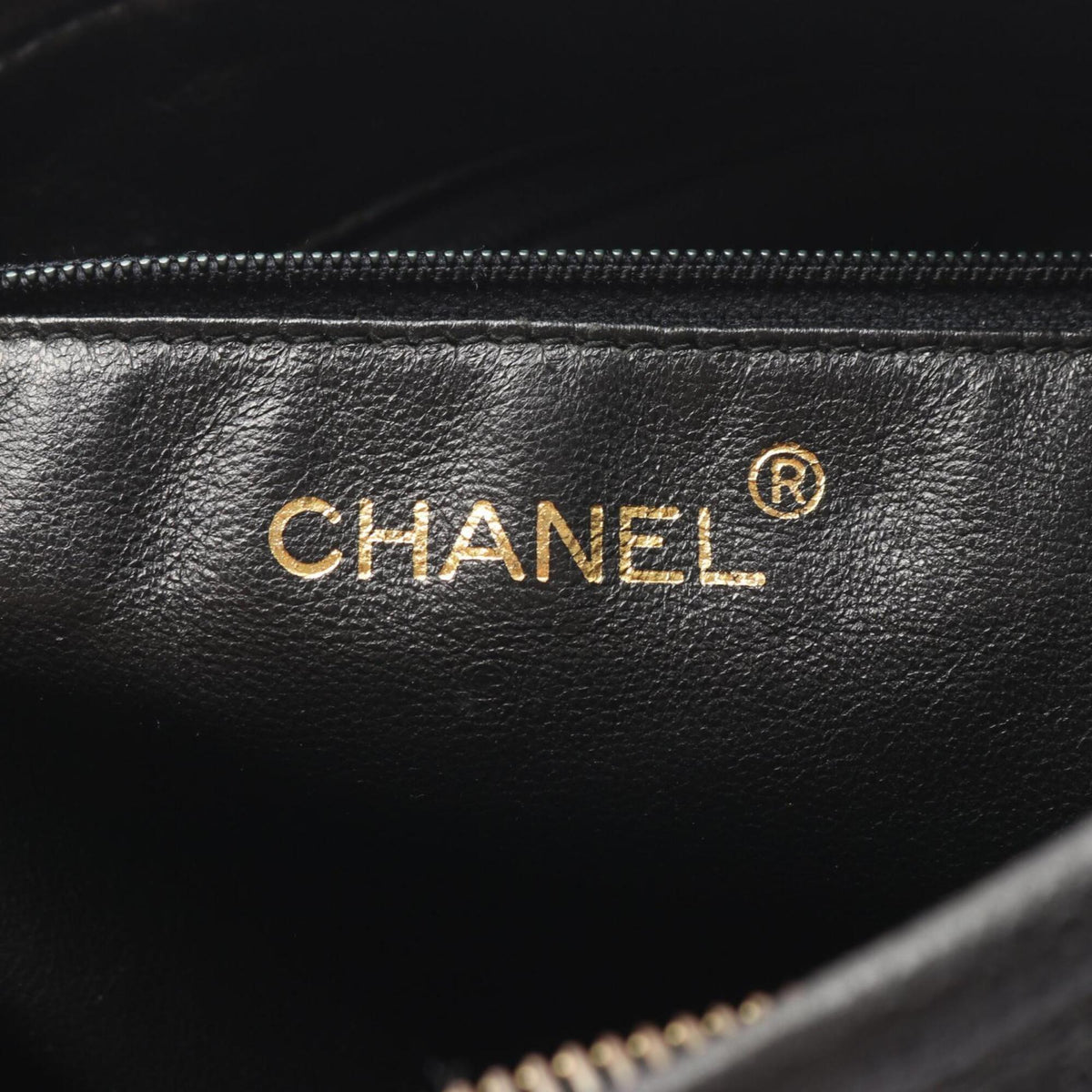 Chanel Black Leather Handbag Shoulder Bag (Pre-Owned)