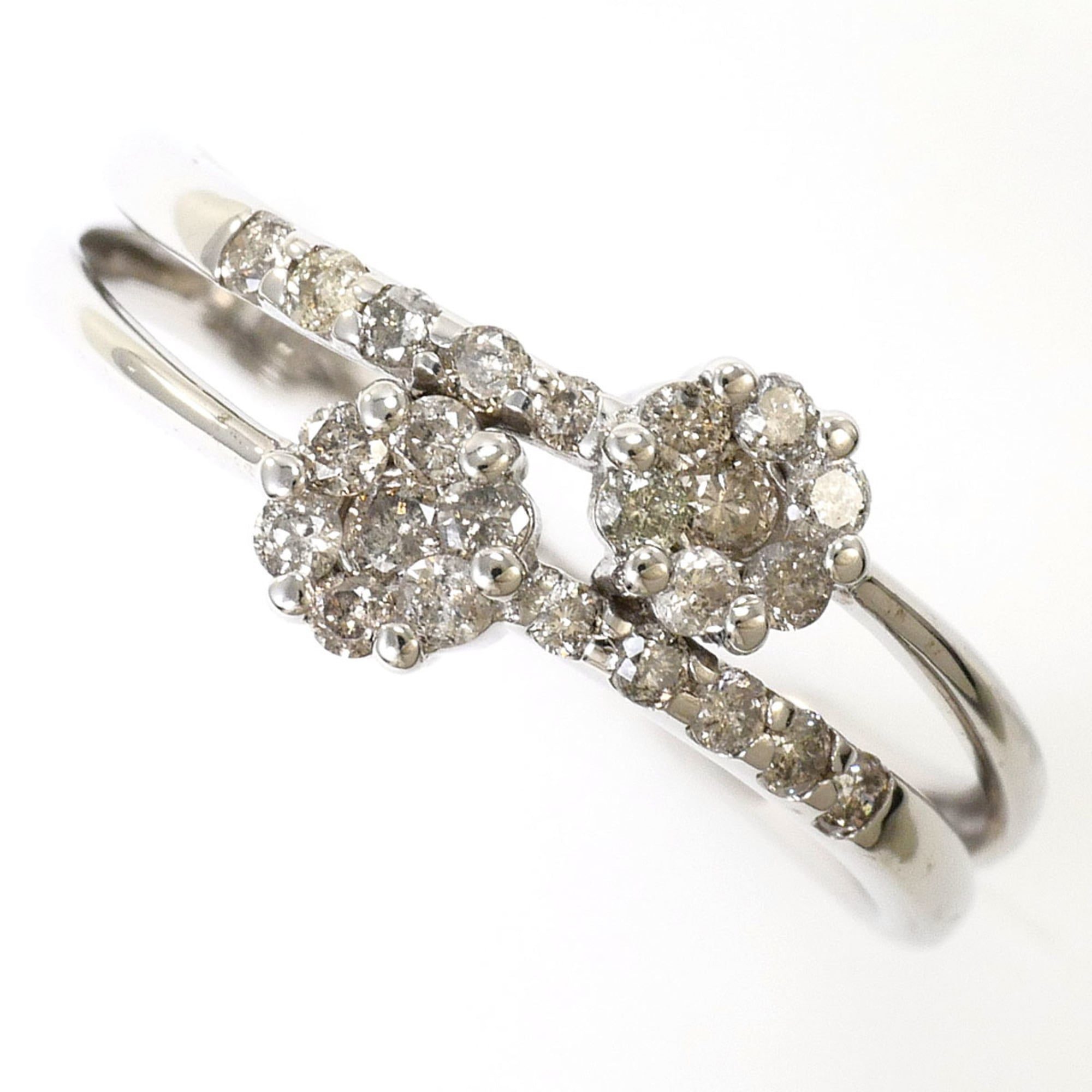 Unbranded White Gold White Gold (10K) Band Ring (Pre-Owned)