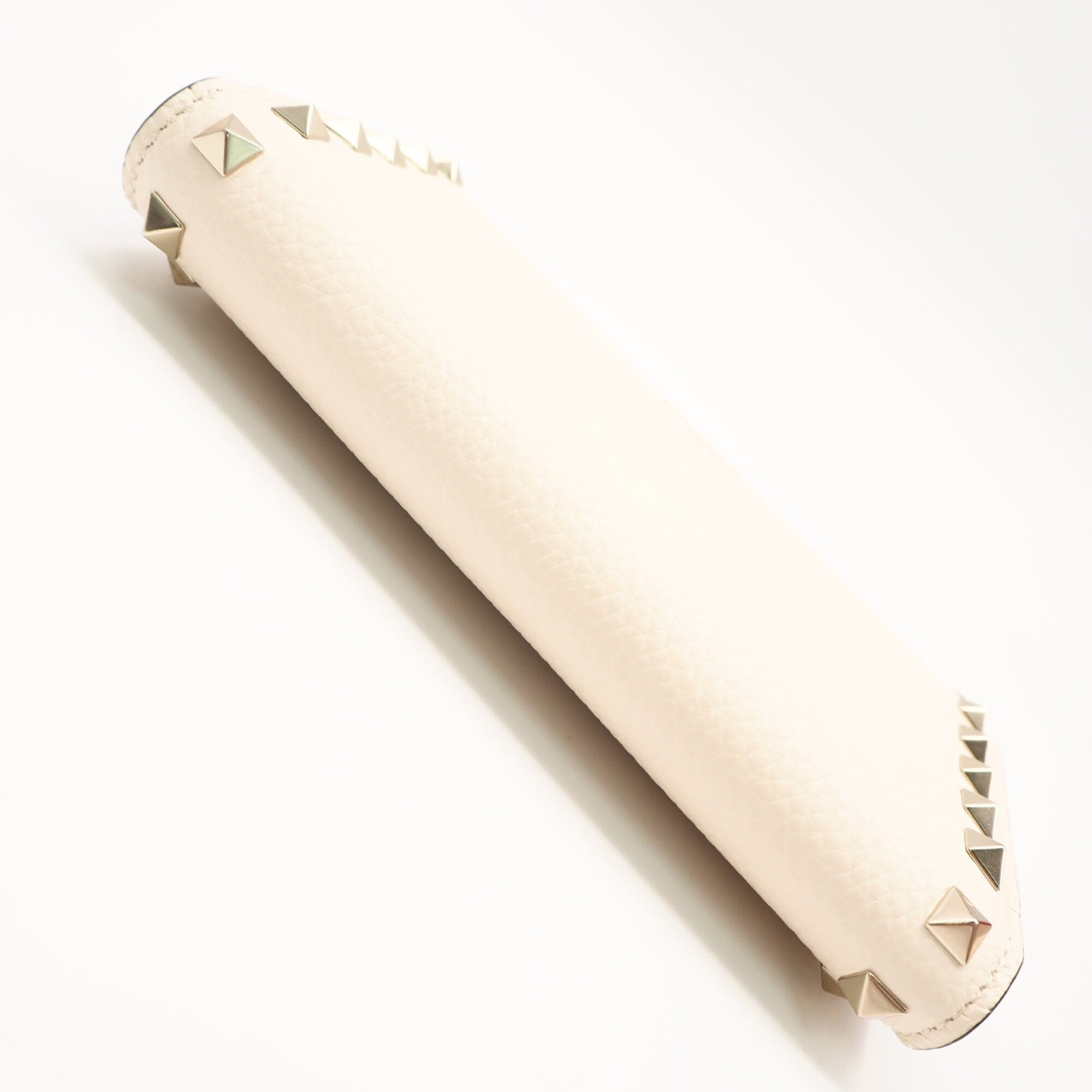 Valentino Ivory Leather Long Wallet (Bi-Fold) (Pre-Owned)