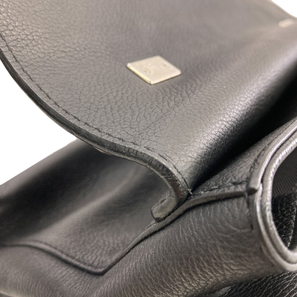 Louis Vuitton Black Leather Handbag (Pre-Owned)