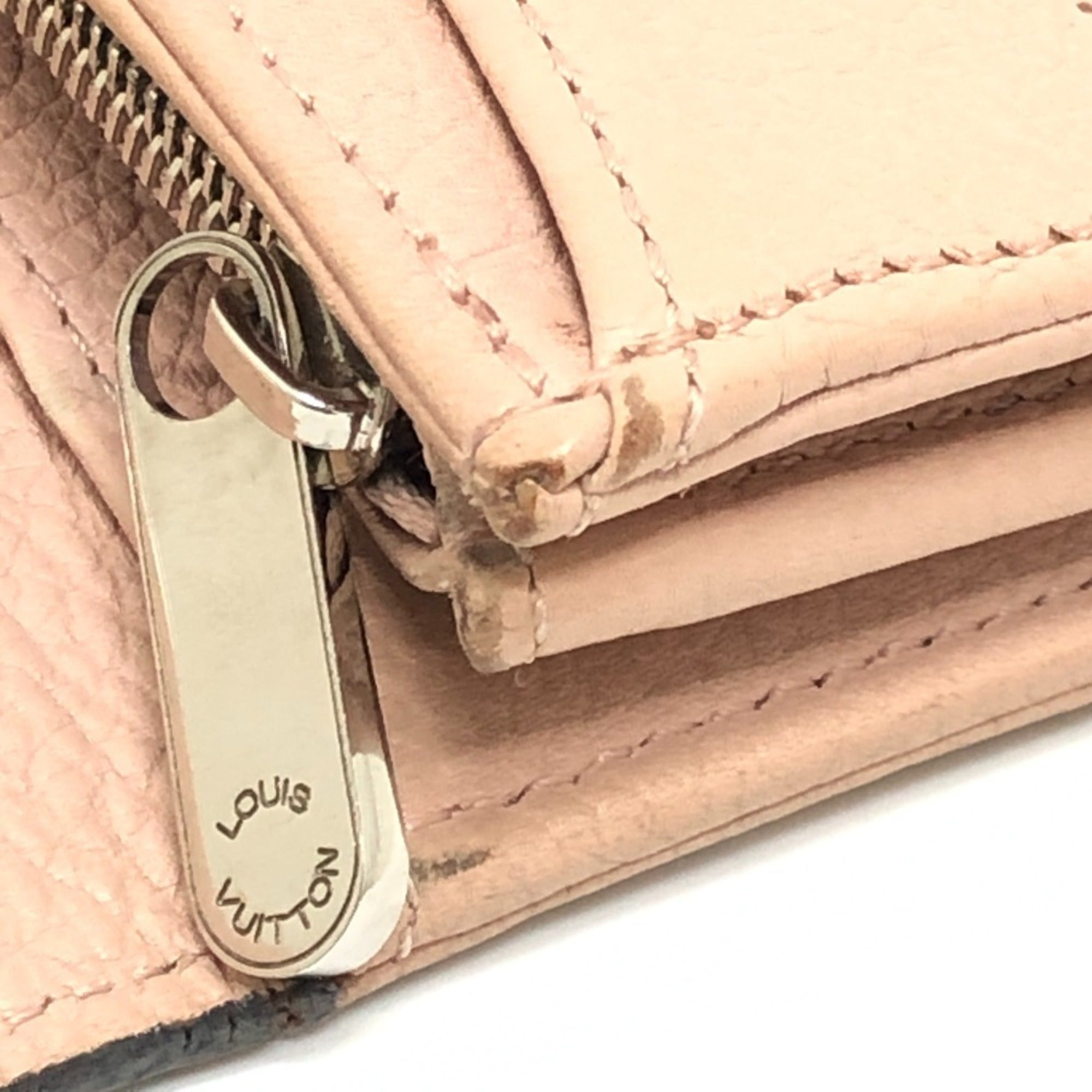 Louis Vuitton Magnolia Pink Mahina Leather Long Wallet (Bi-Fold) (Pre-Owned)