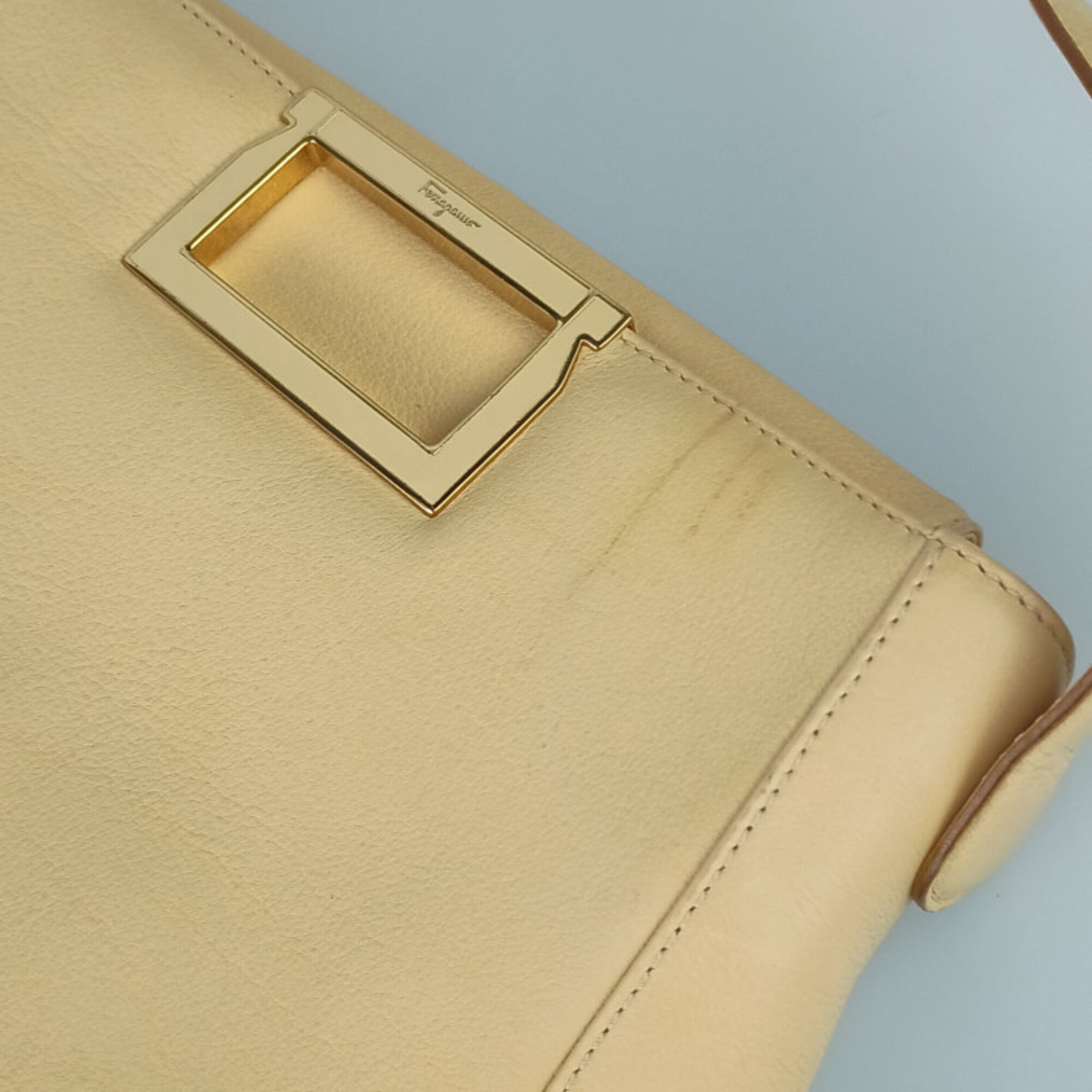 Salvatore Ferragamo Light Beige Leather Handbag Shoulder Bag Tote Bag (Pre-Owned)