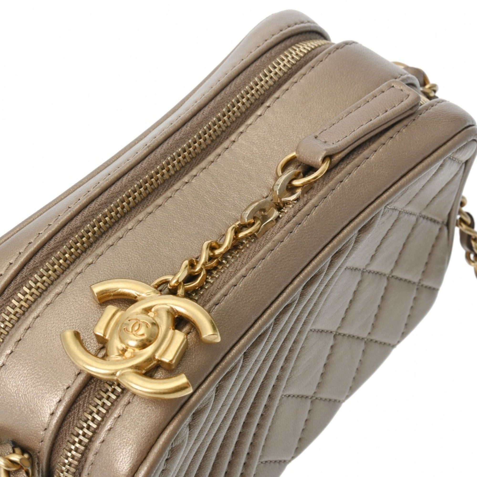 Chanel Bronze Leather Shoulder Bag (Pre-Owned)