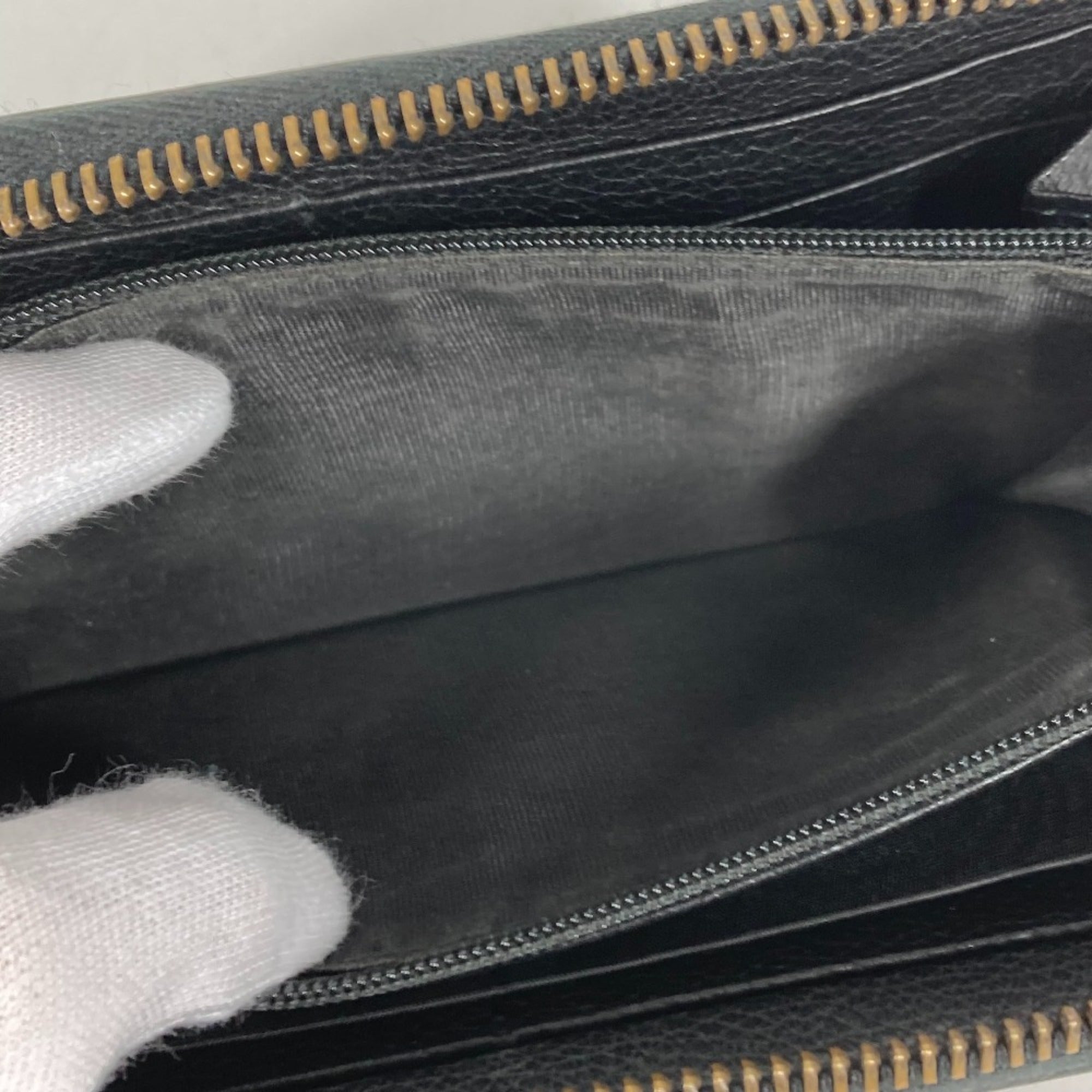 Gucci Black Leather Long Wallet (Bi-Fold) (Pre-Owned)