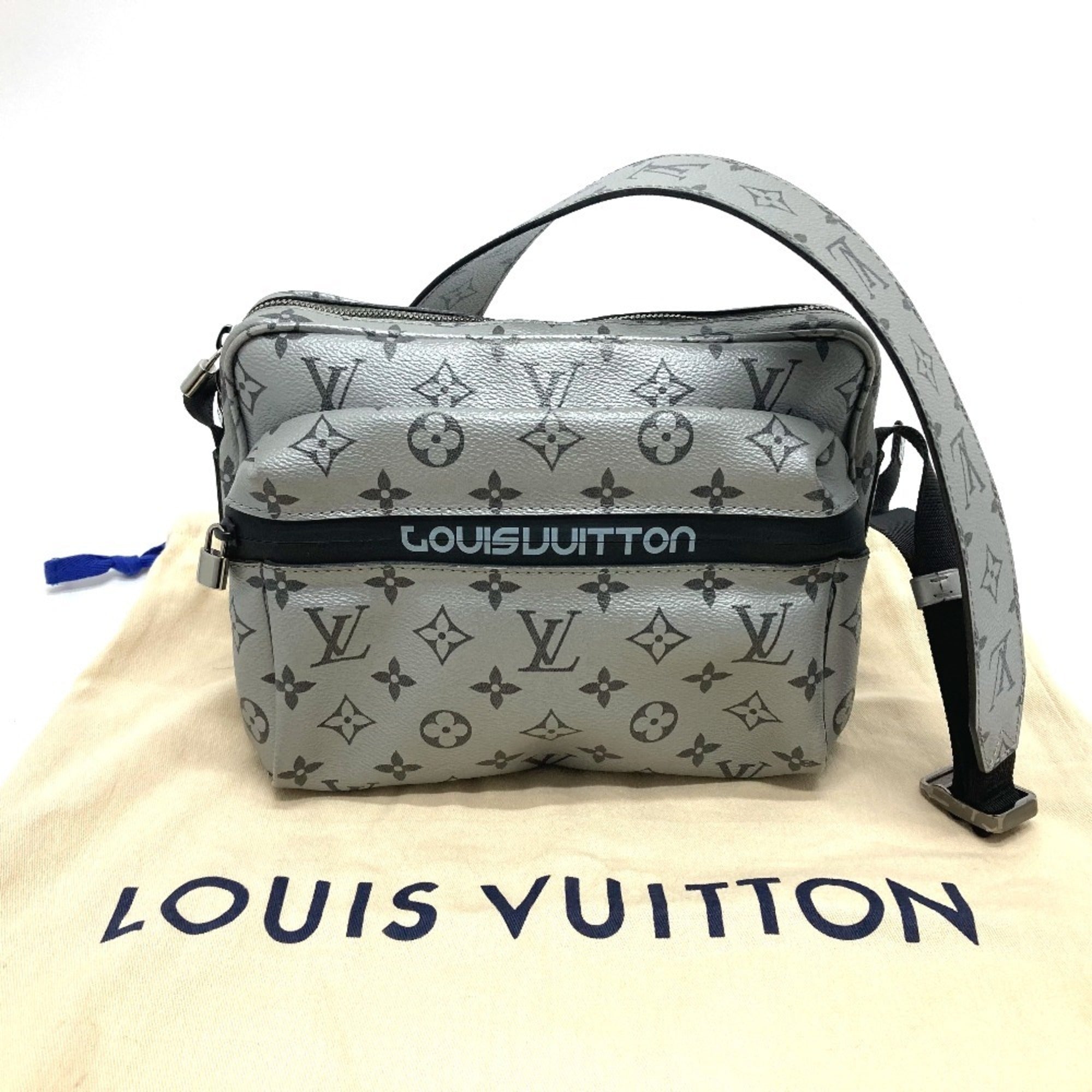 Louis Vuitton Silver Monogram Shoulder Bag (Pre-Owned)
