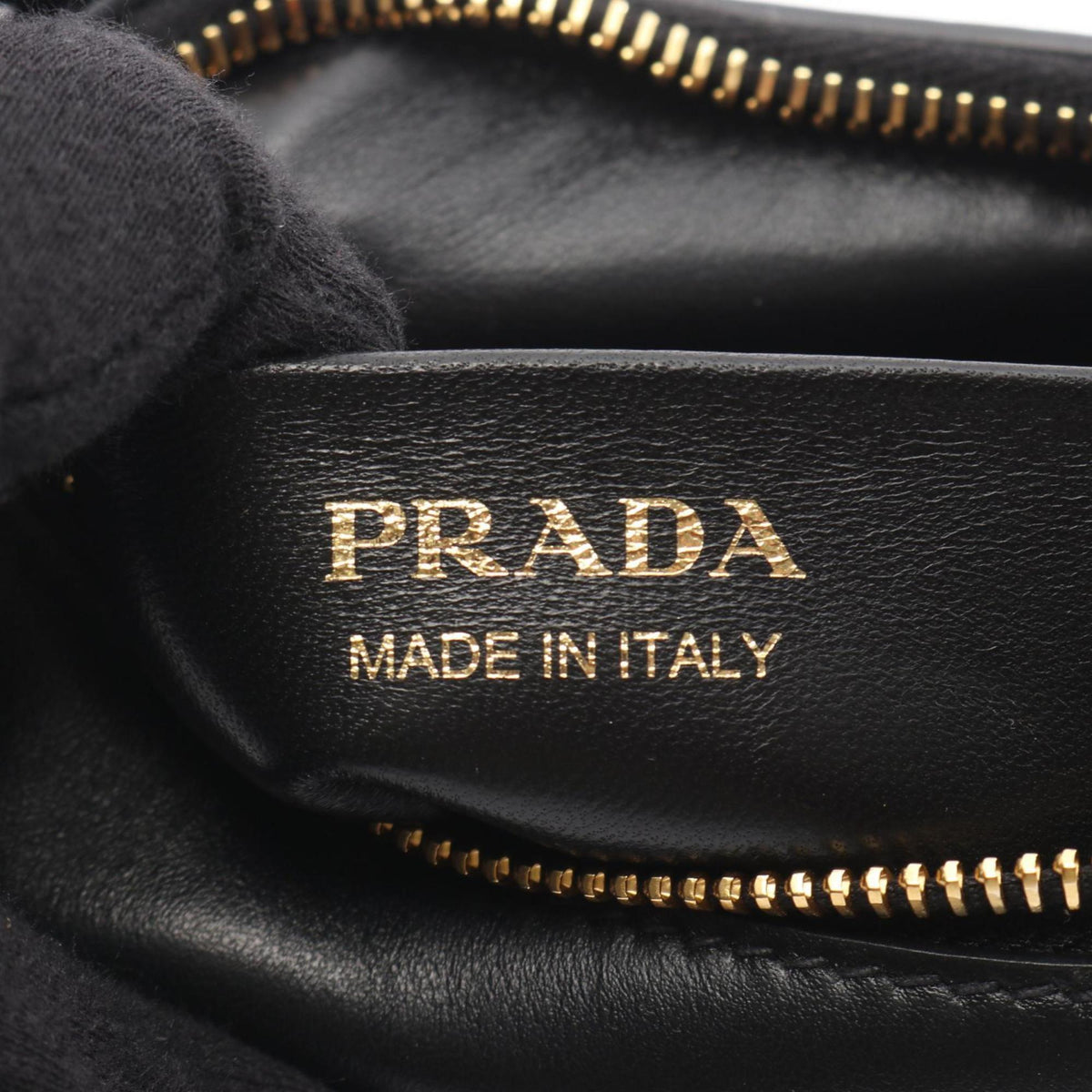 Prada Black Leather Handbag (Pre-Owned)