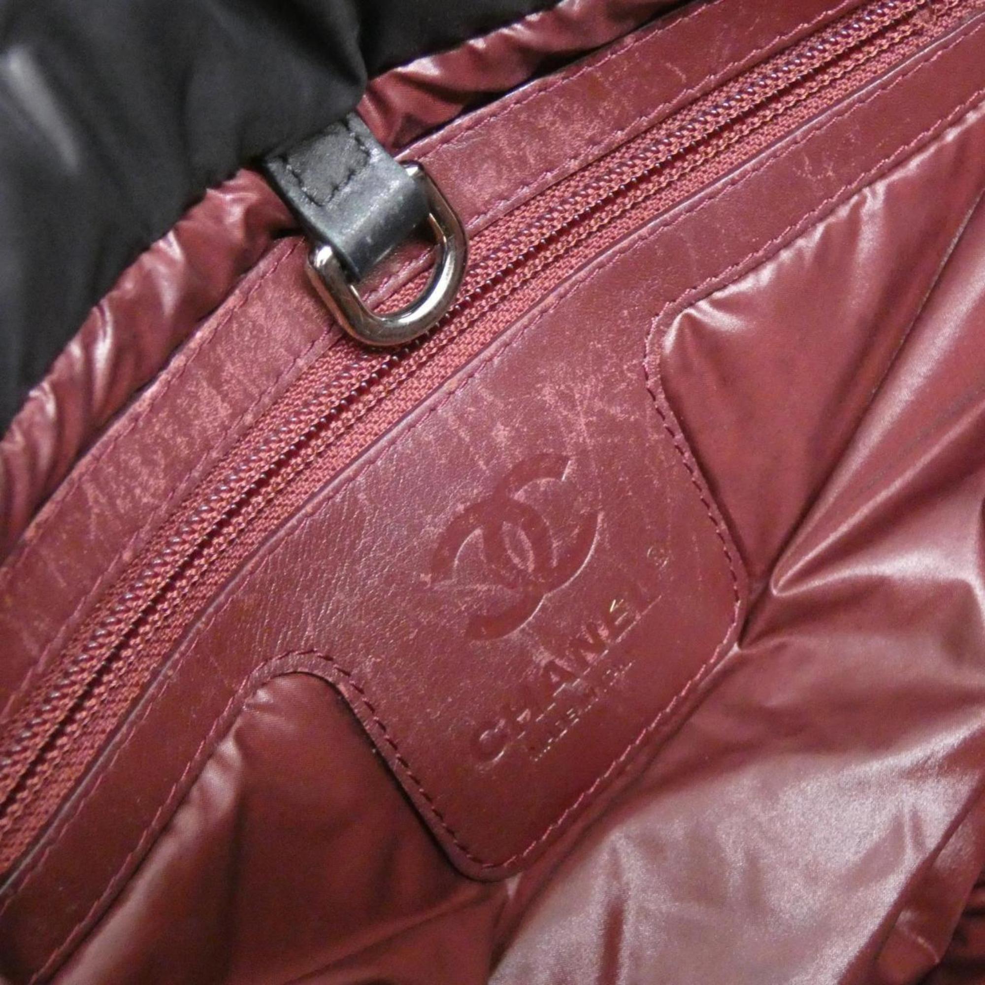 Chanel Black Nylon Handbag (Pre-Owned)