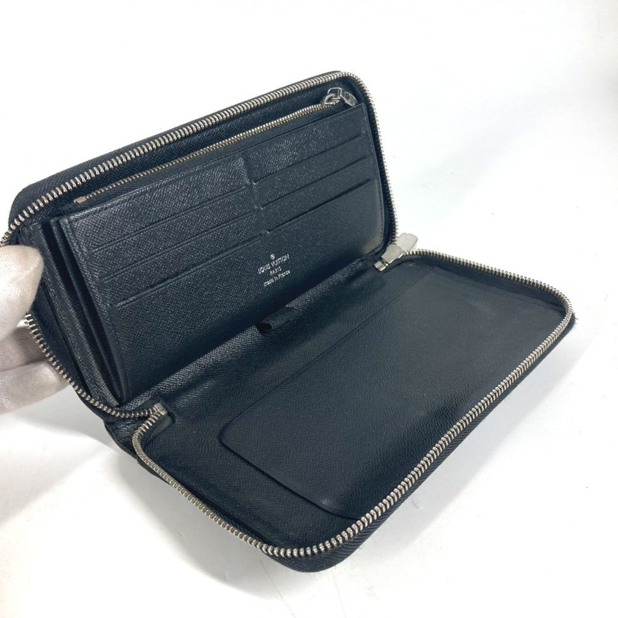 Louis Vuitton Epi Black Galle Noir Epi Leather Wallet (Bi-Fold) (Pre-Owned)