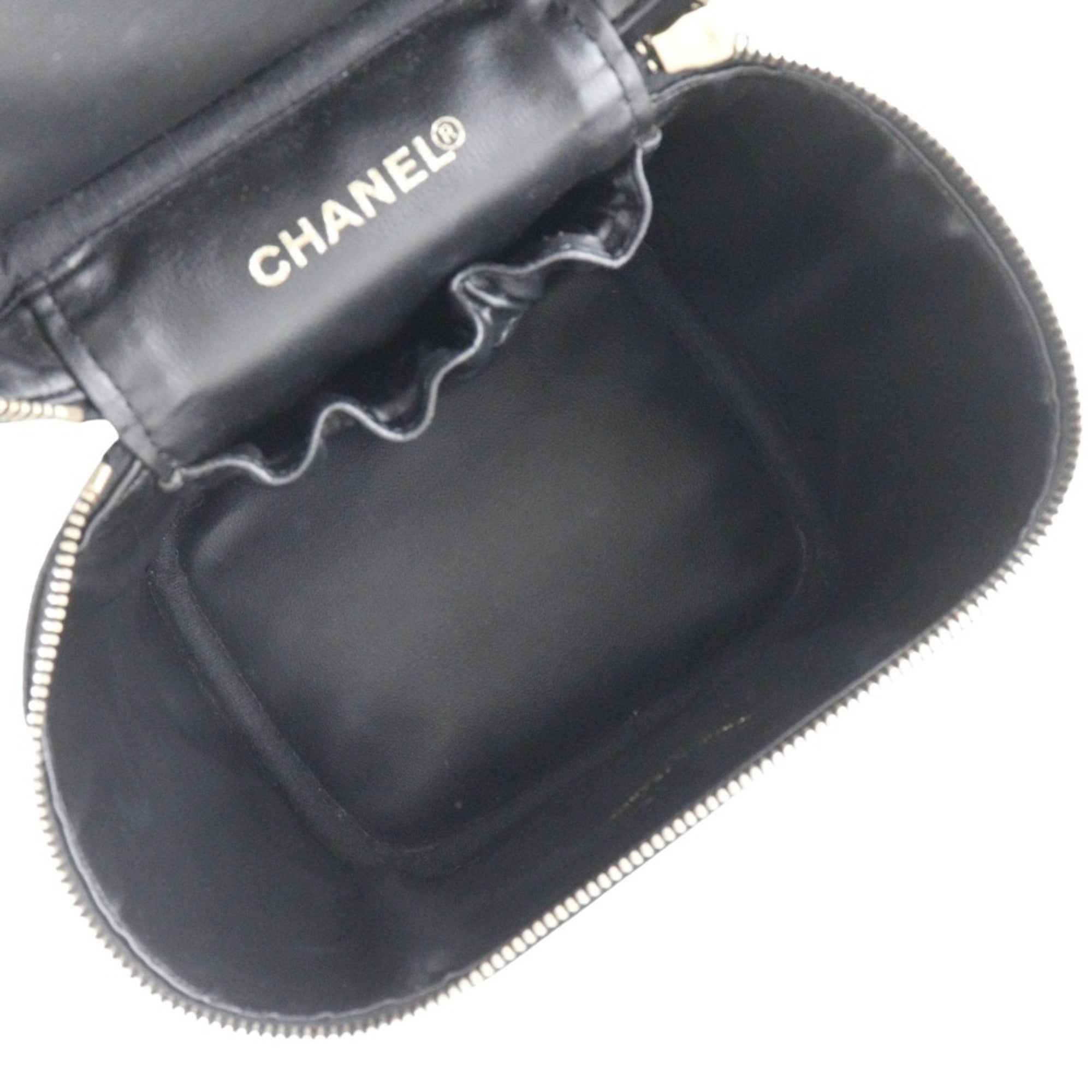 Chanel Black Caviar Leather Handbag Pouch (Pre-Owned)