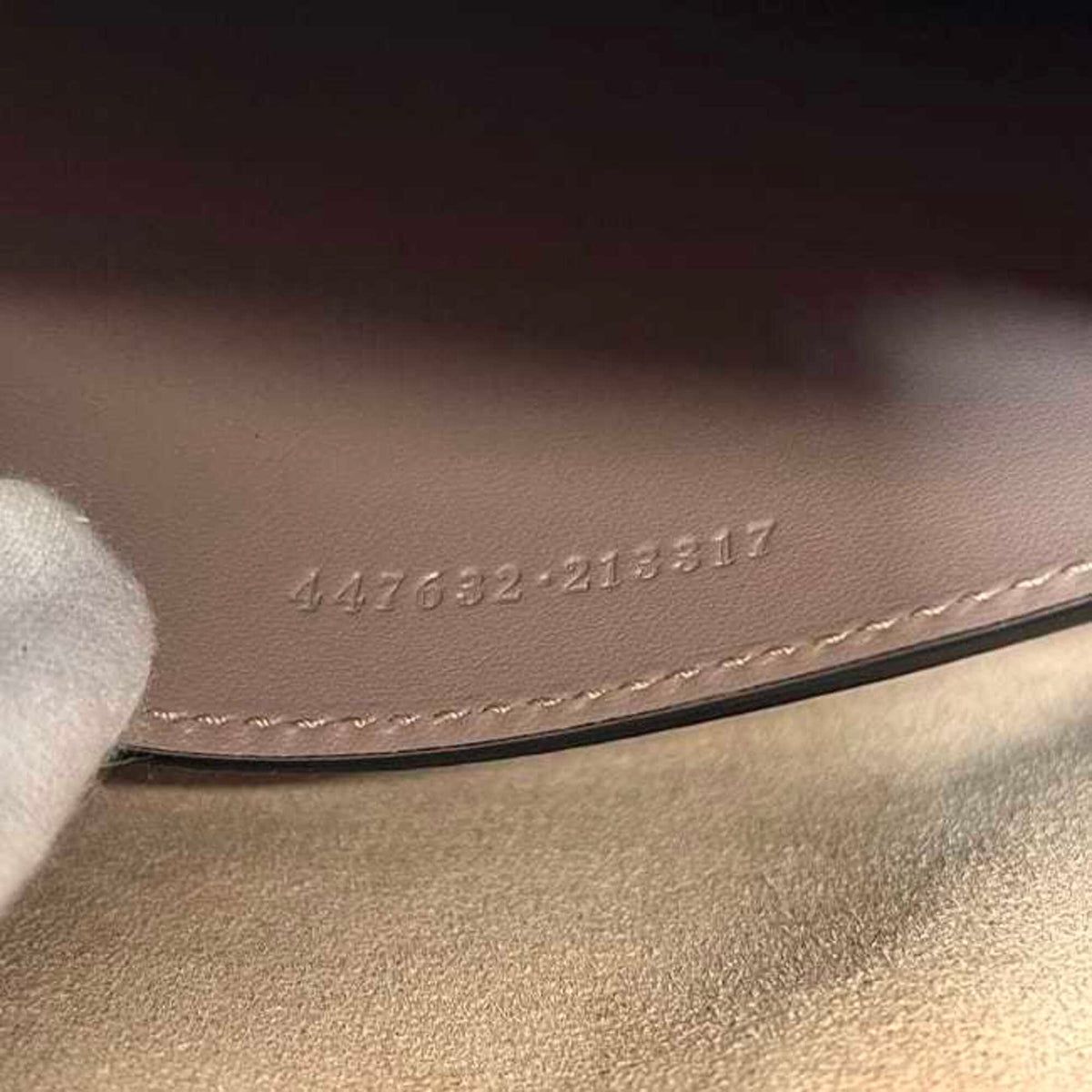 Gucci Beige Leather Shoulder Bag (Pre-Owned)