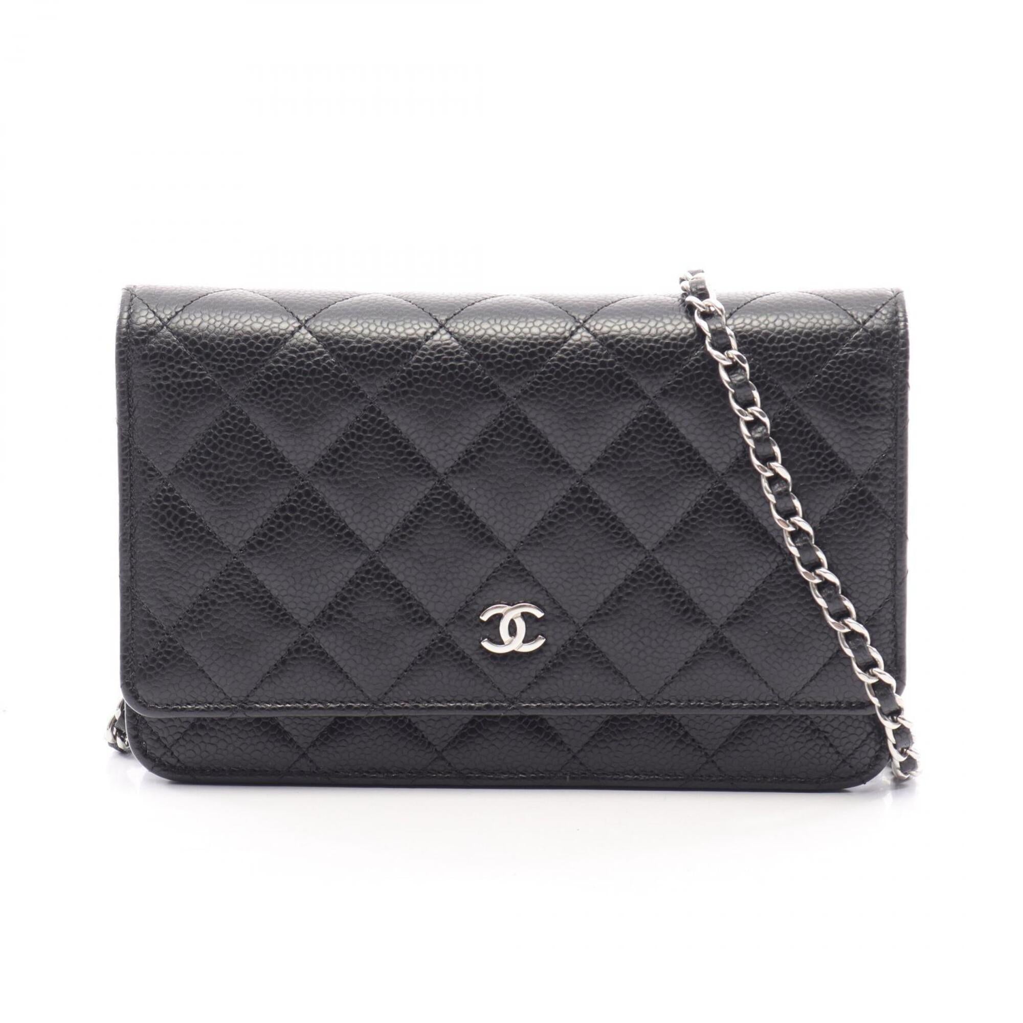 Chanel Black Grained Calfskin Handbag Shoulder Bag (Pre-Owned)