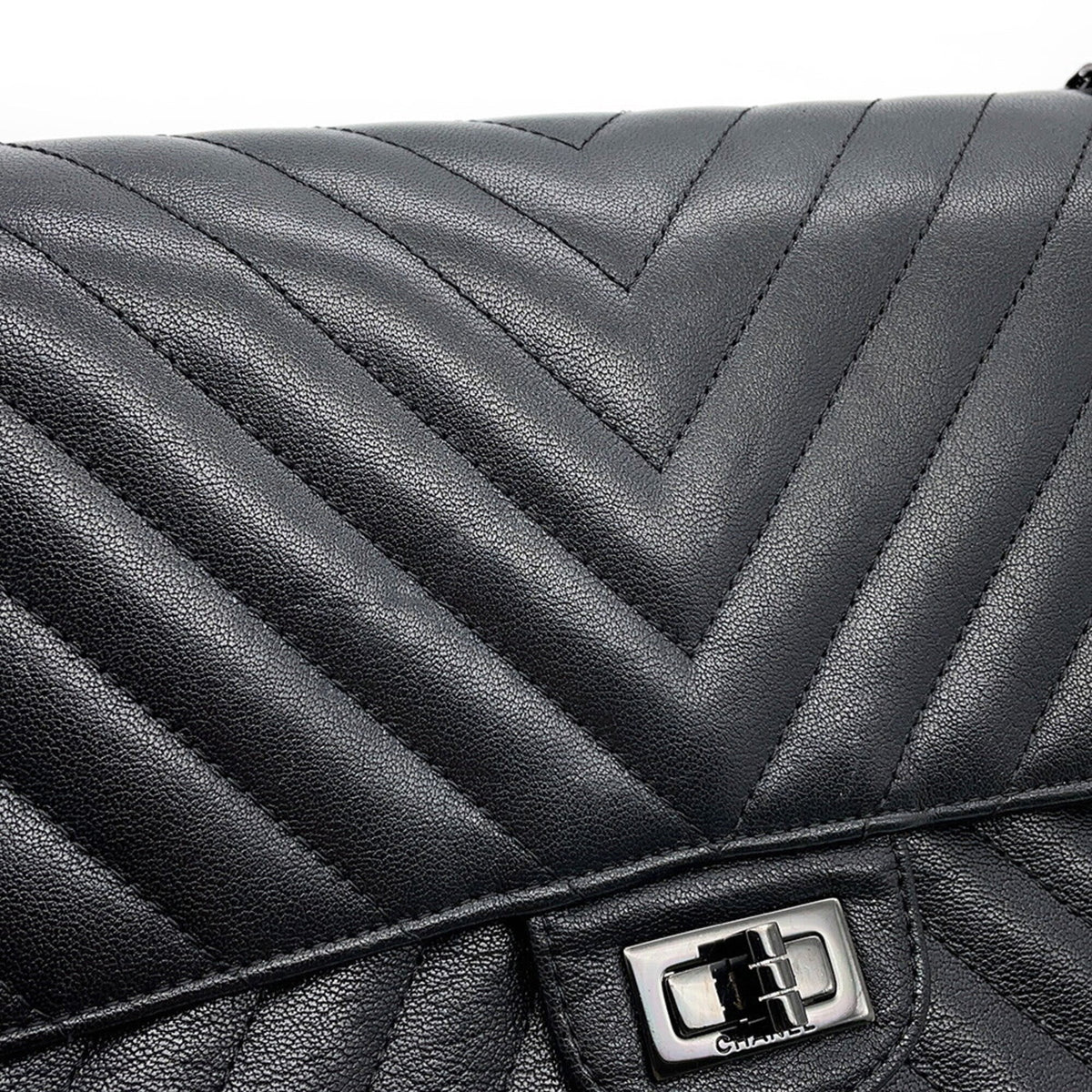 Chanel 2.55 Black Leather Handbag Shoulder Bag (Pre-Owned)
