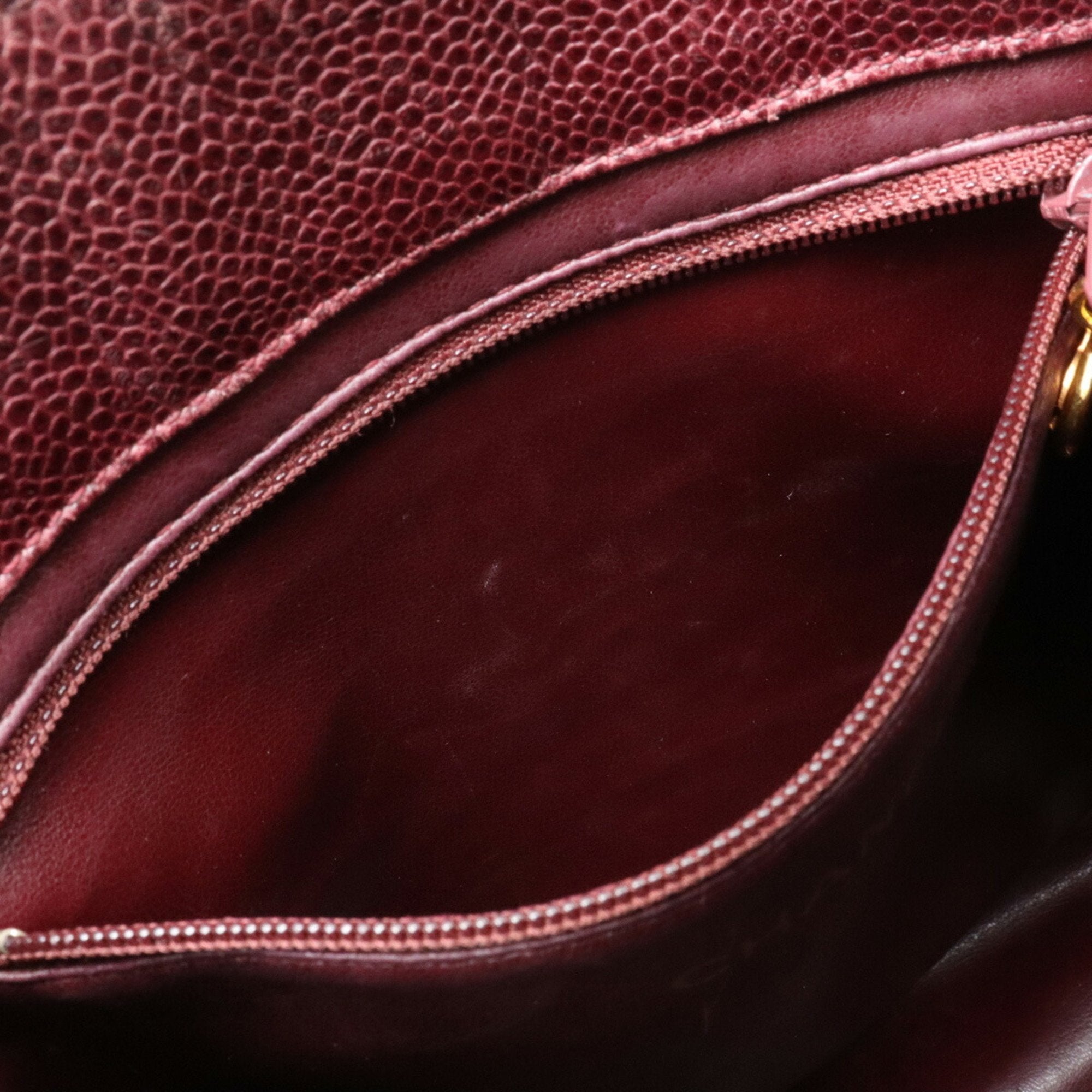 Chanel Bordeaux Caviar Leather Shoulder Bag (Pre-Owned)