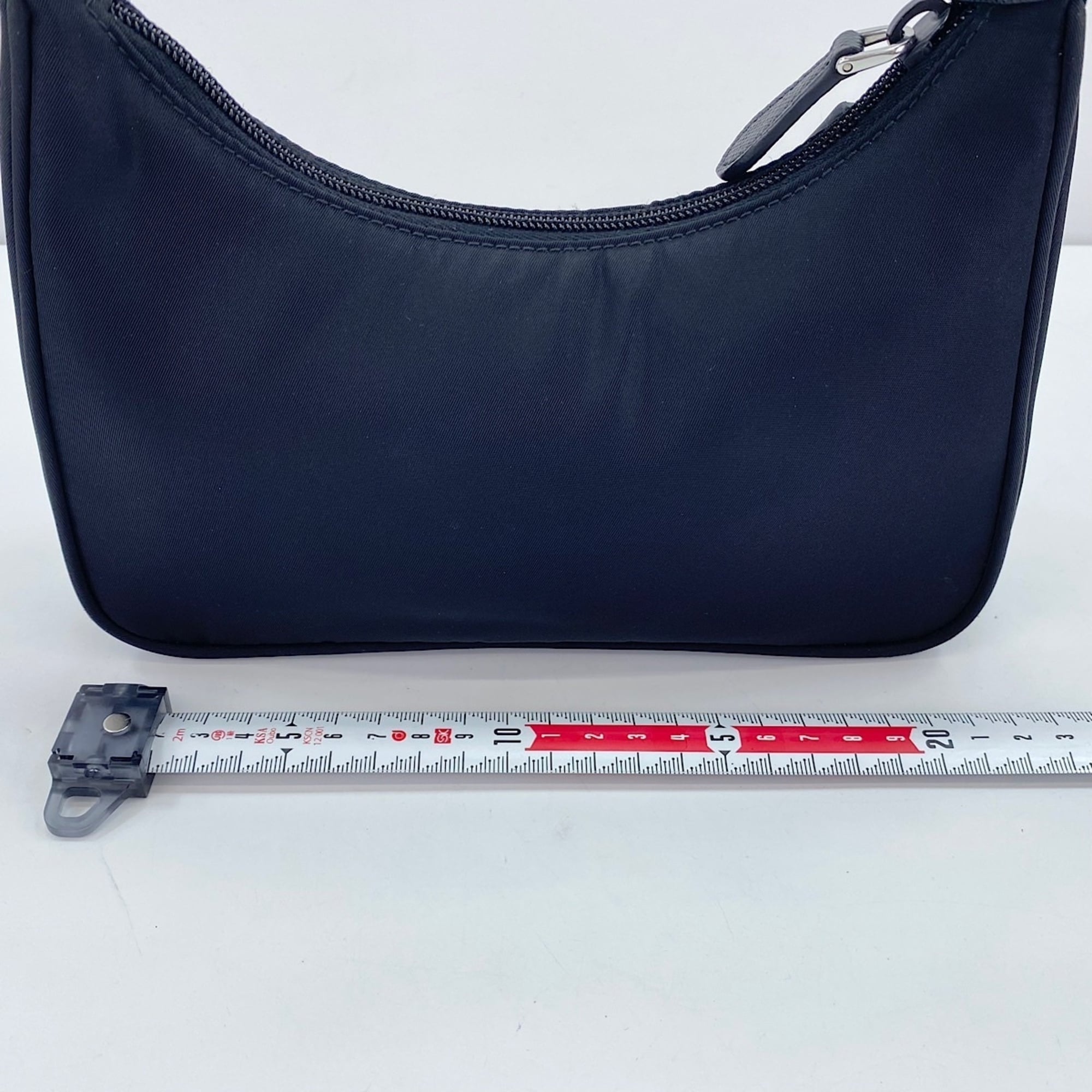 Prada Black Handbag (Pre-Owned)