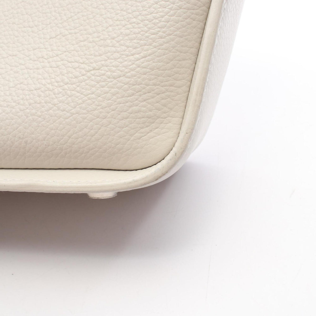 Balenciaga White Leather Handbag (Pre-Owned)