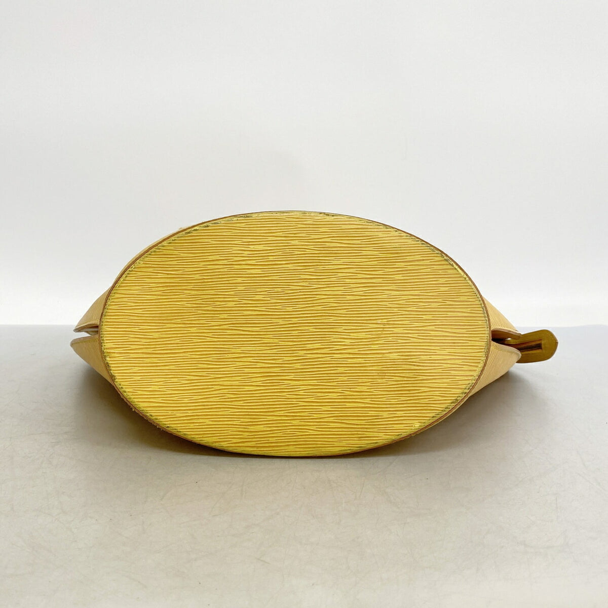 Louis Vuitton Jaune Shoulder Bag (Pre-Owned)