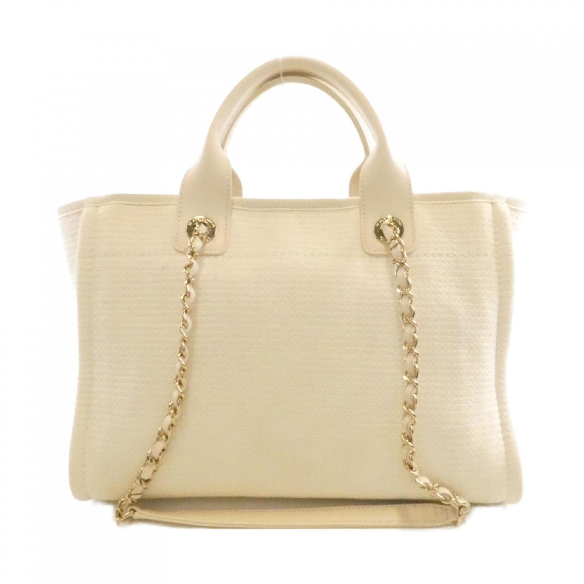 Chanel Ivory Ivory Handbag Pouch (Pre-Owned)
