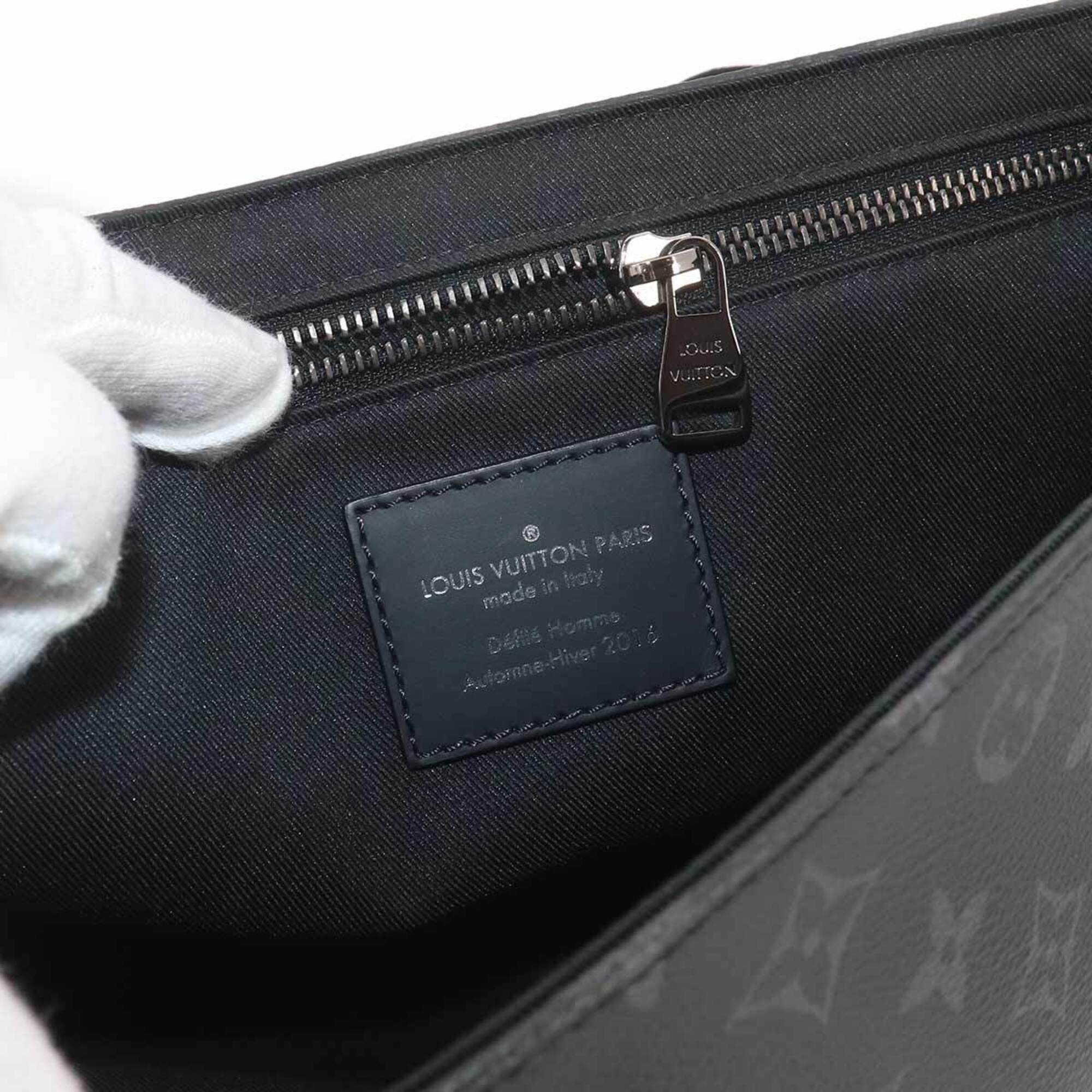 Louis Vuitton Monogram Eclipse Monogram Eclipse Messenger Bag Shoulder Bag (Pre-Owned)