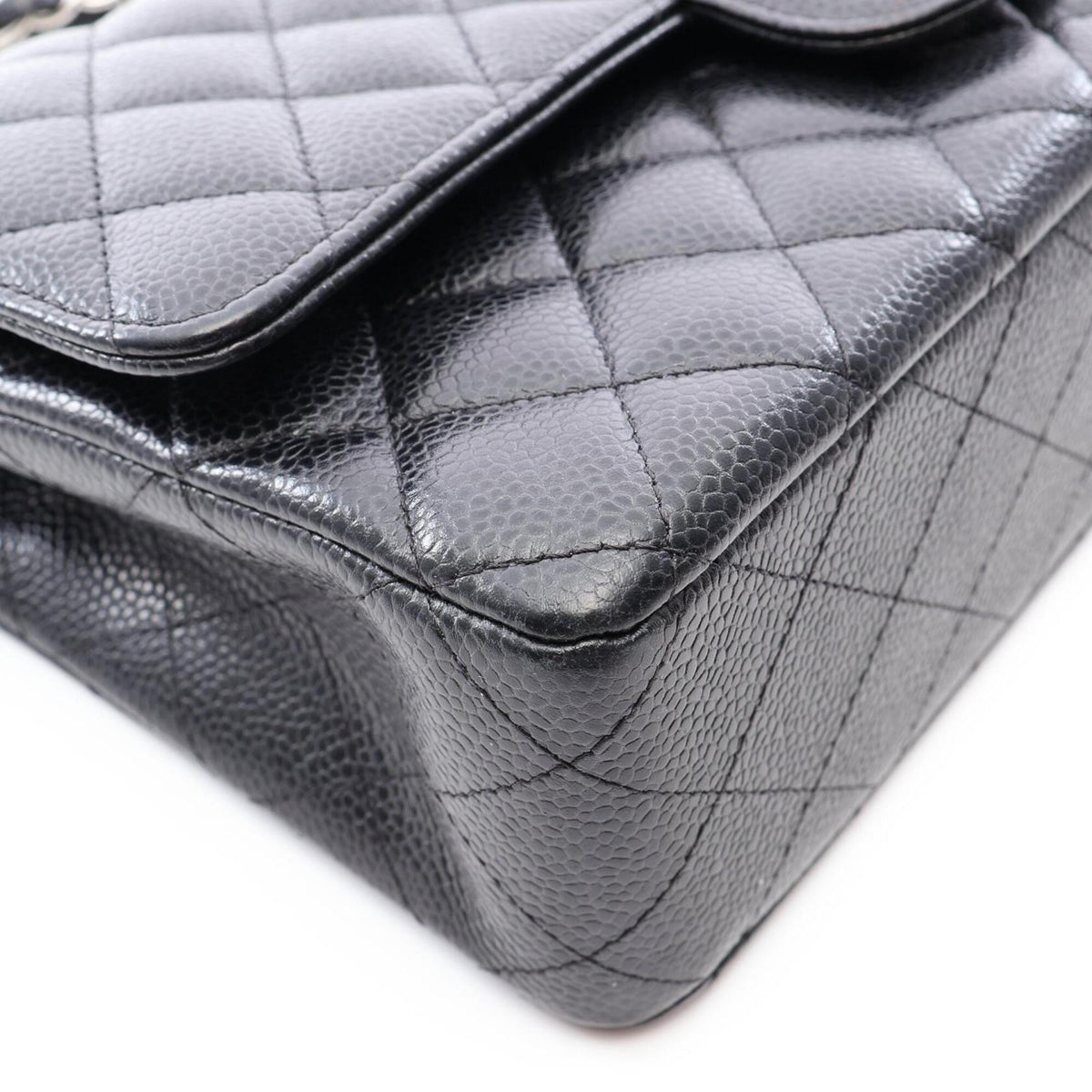Chanel Black Grained Calfskin Handbag Shoulder Bag (Pre-Owned)