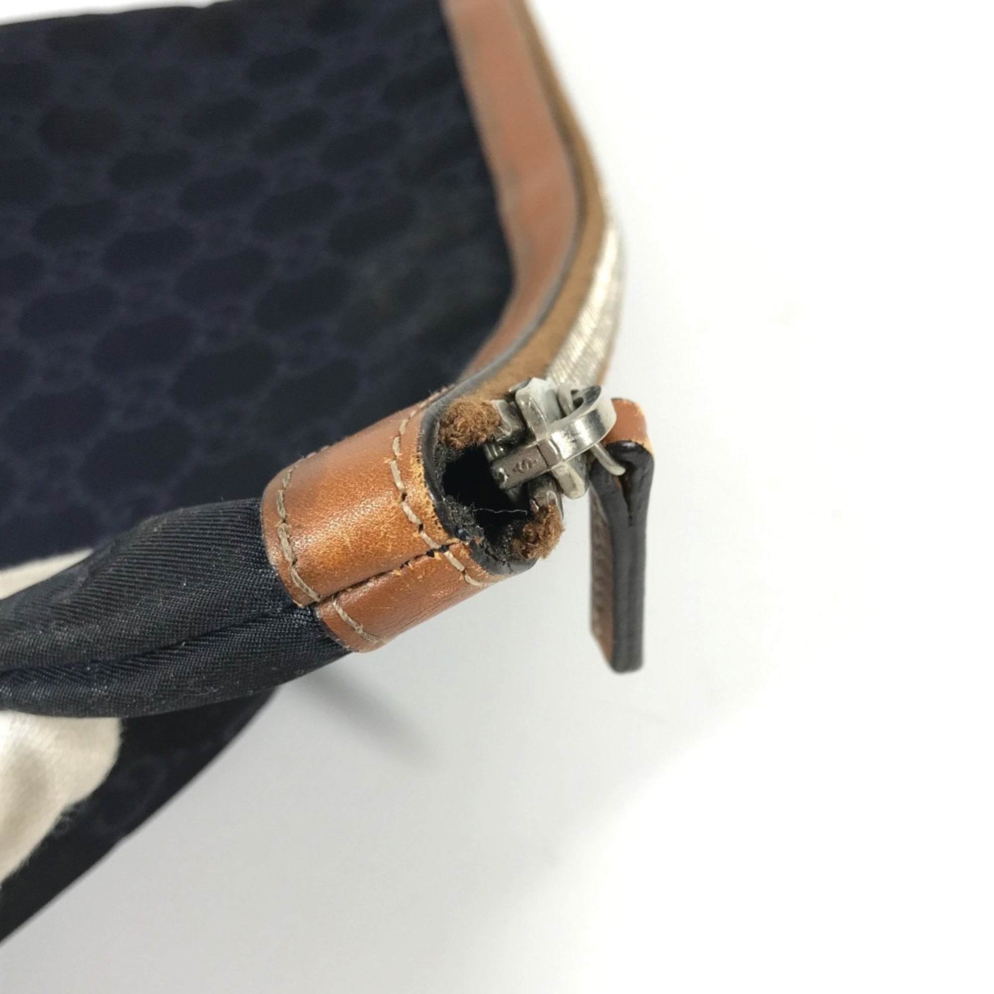 Gucci Navy Leather Nylon Clutch Bag (Pre-Owned)