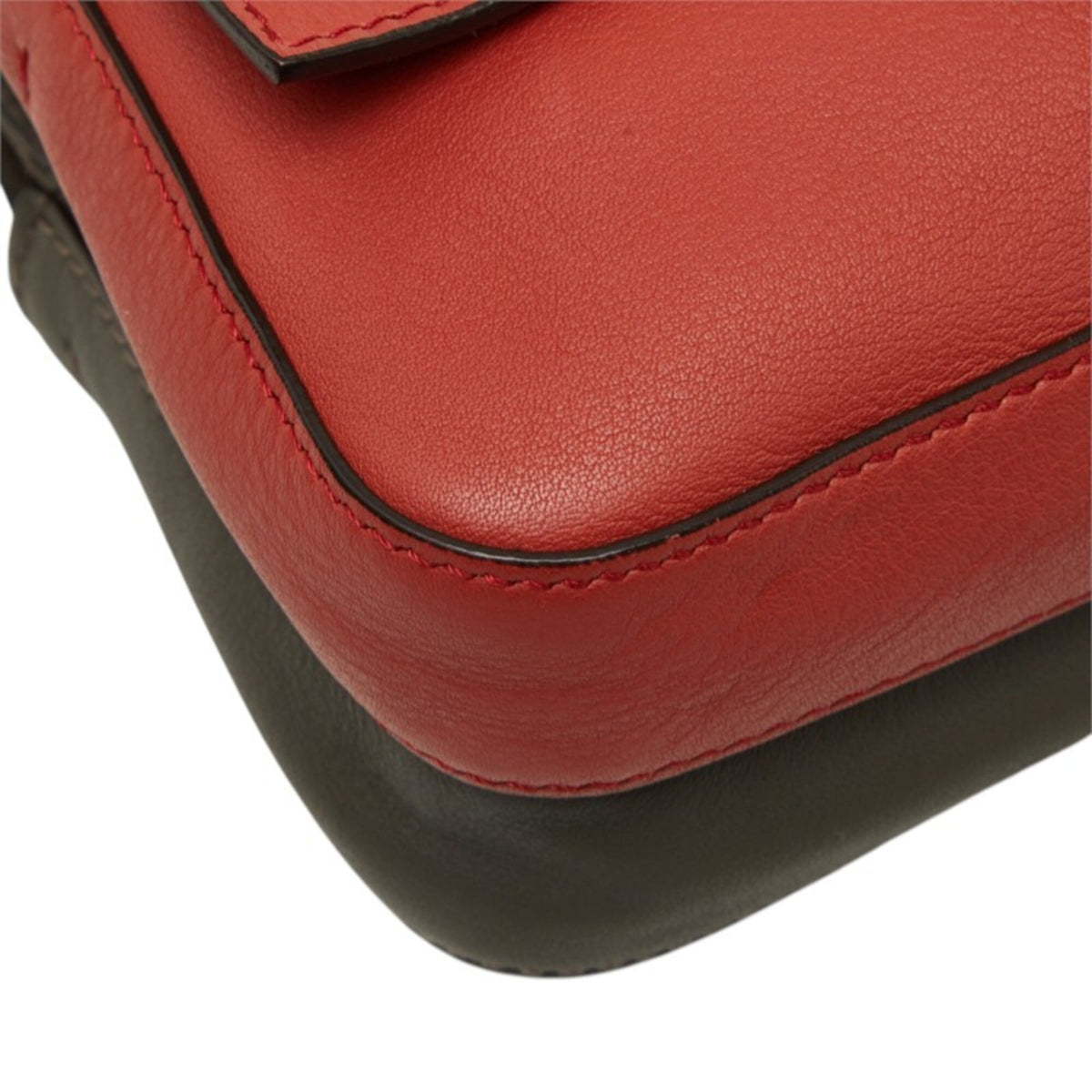 Fendi Red Color Leather Handbag Shoulder Bag (Pre-Owned)