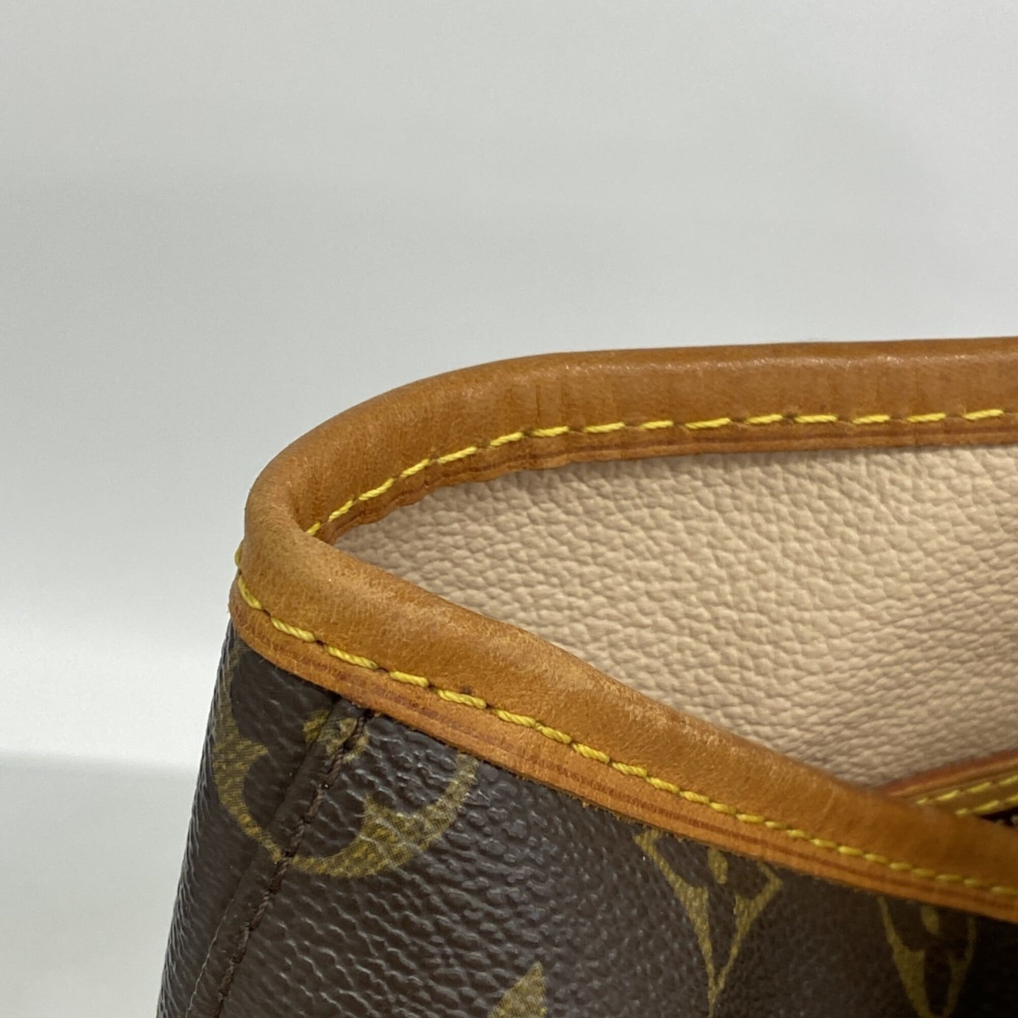 Louis Vuitton Brown Tote Bag (Pre-Owned)