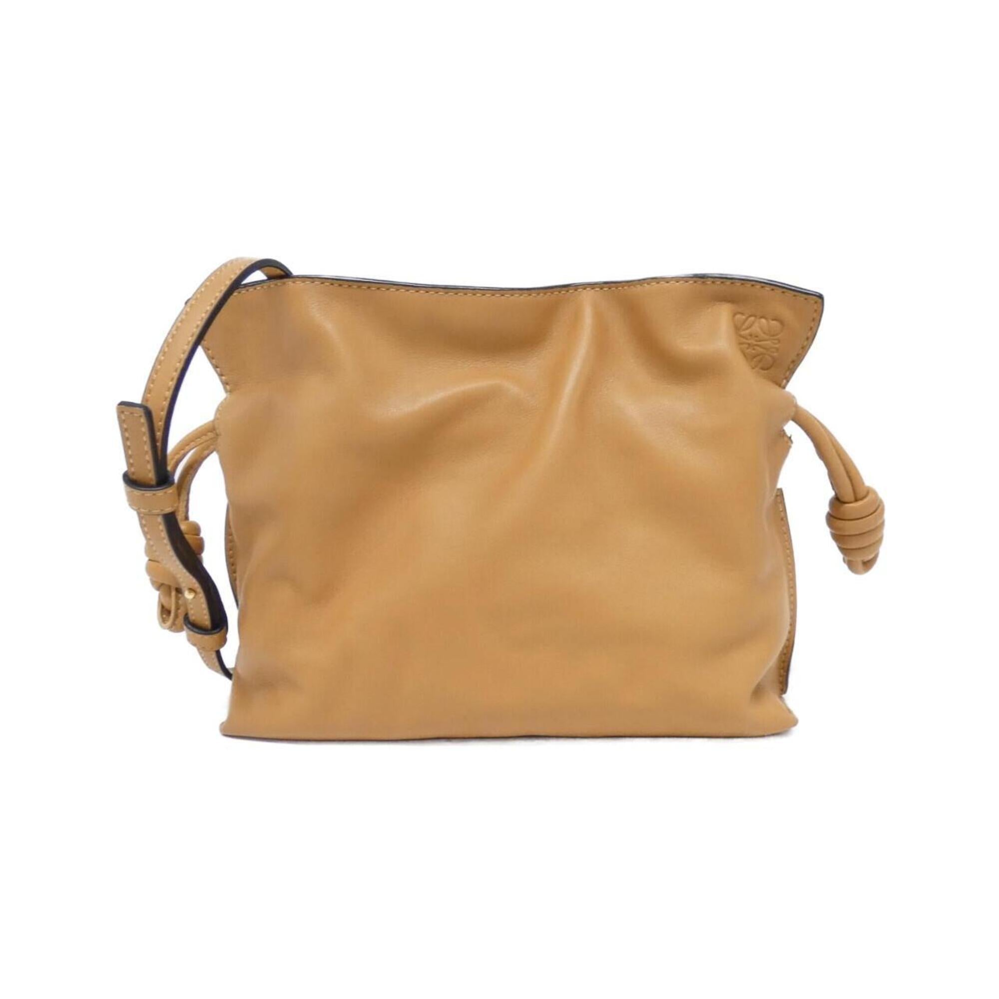 Loewe Beige Leather Handbag (Pre-Owned)