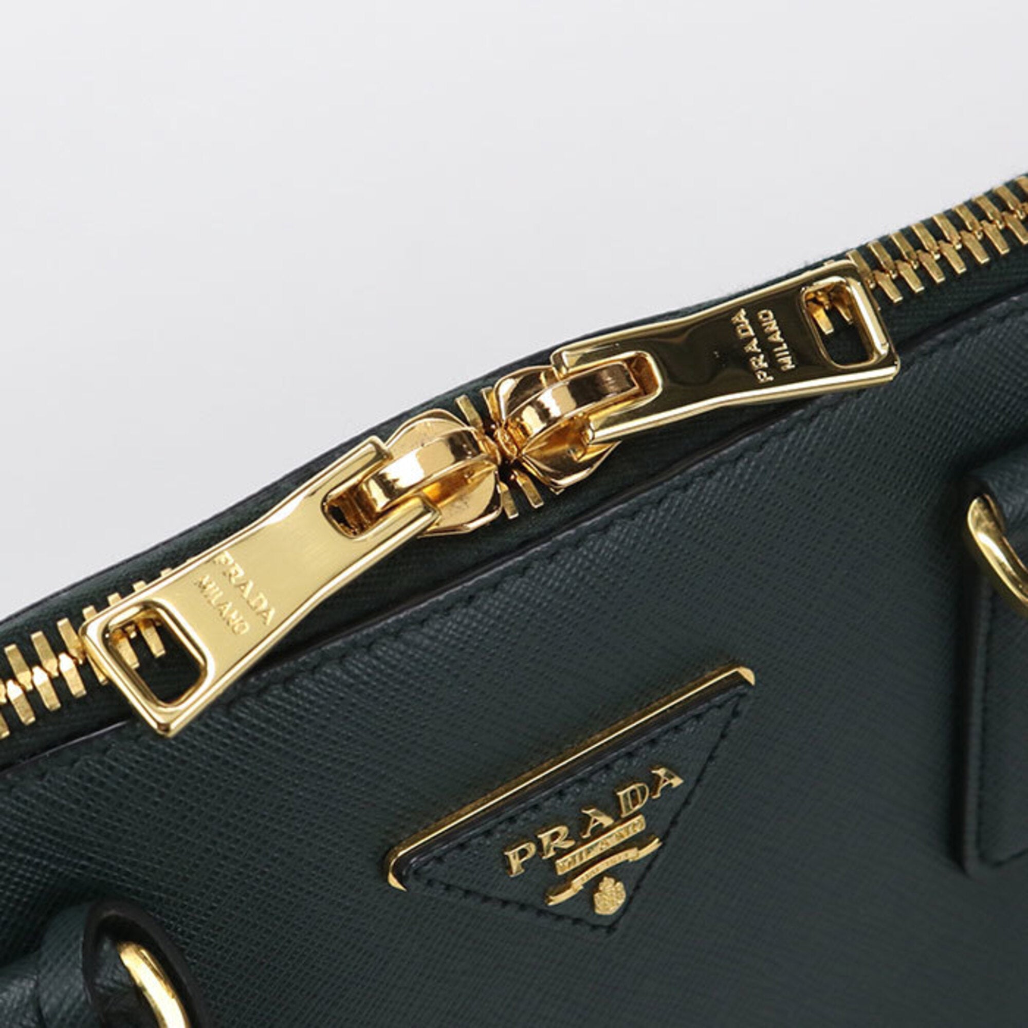 Prada Green Leather Handbag (Pre-Owned)