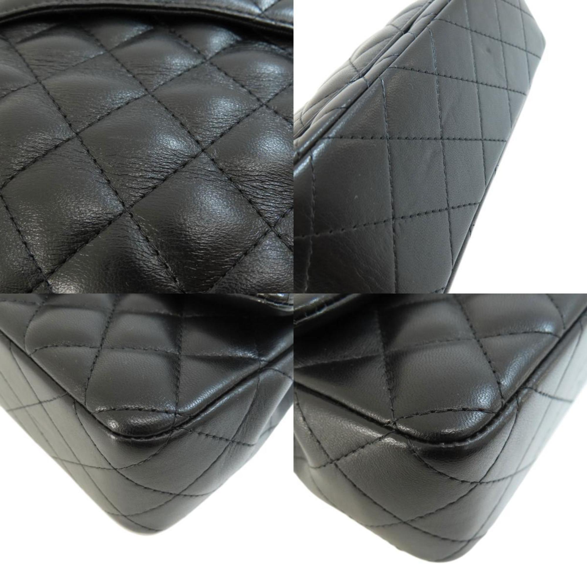 Chanel Black Leather Shoulder Bag (Pre-Owned)