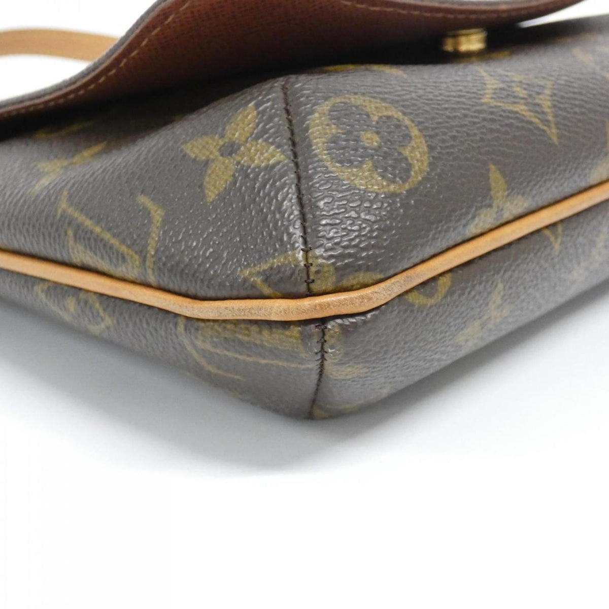 Louis Vuitton Brown Coated Canvas Shoulder Bag (Pre-Owned)