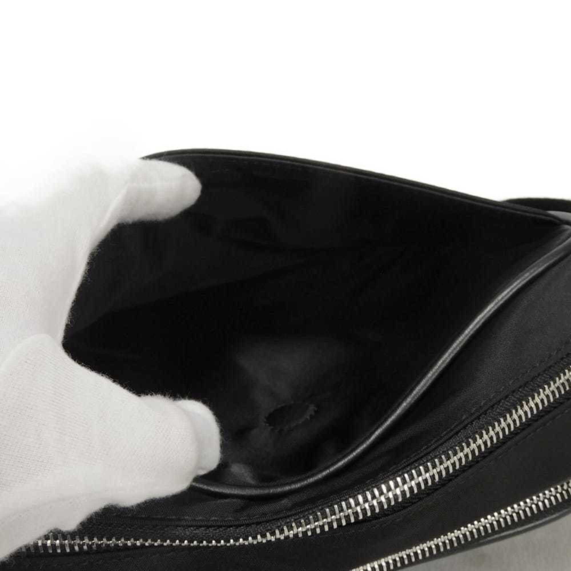 Burberry Black Nylon Shoulder Bag (Pre-Owned)