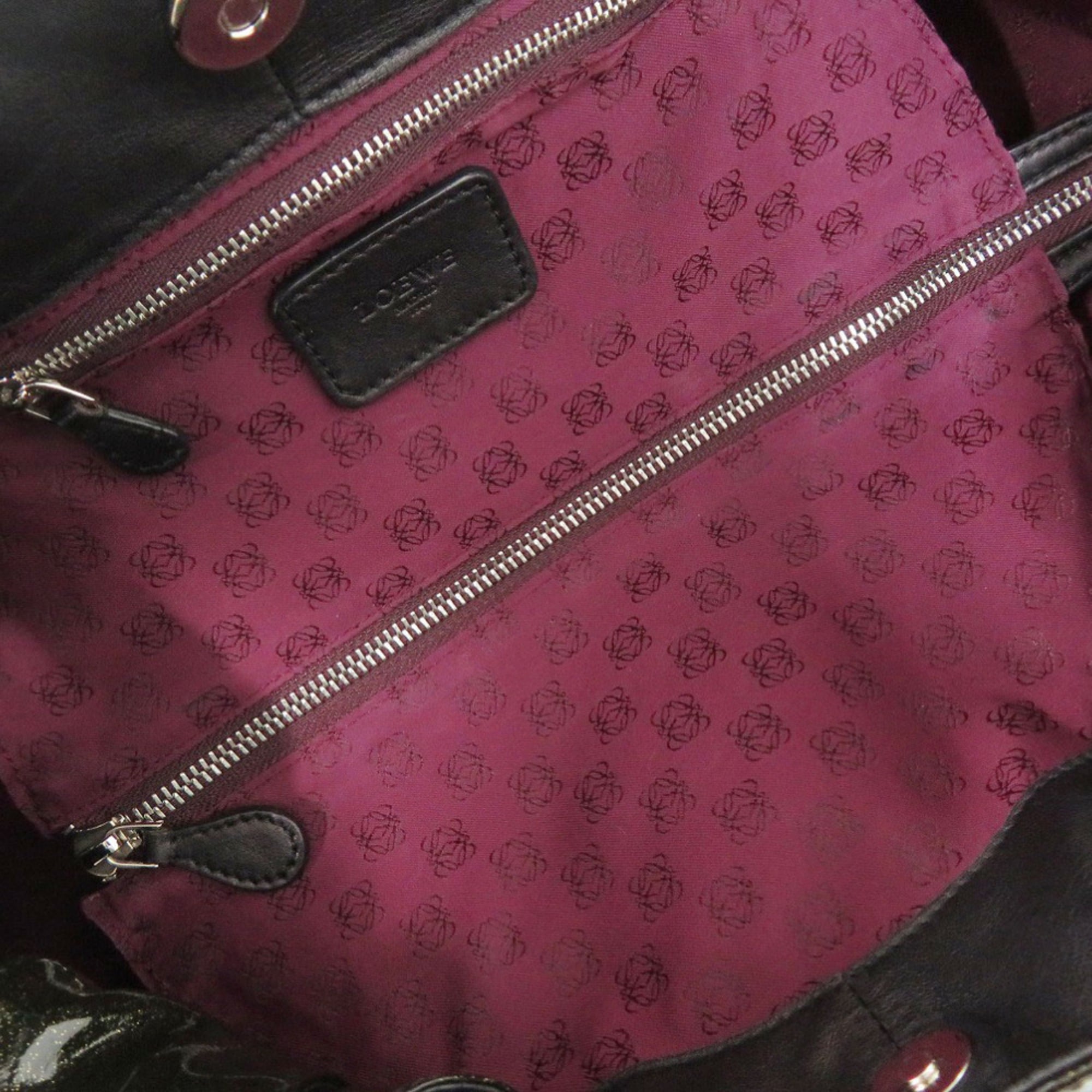 Loewe Black Patent Leather Handbag (Pre-Owned)