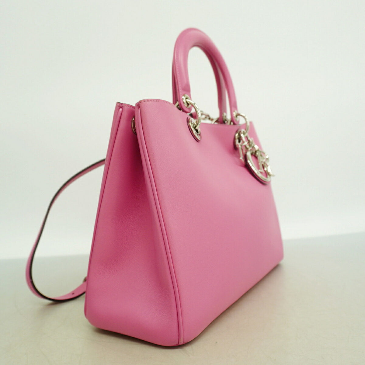 Christian Dior Pink Leather Handbag (Pre-Owned)