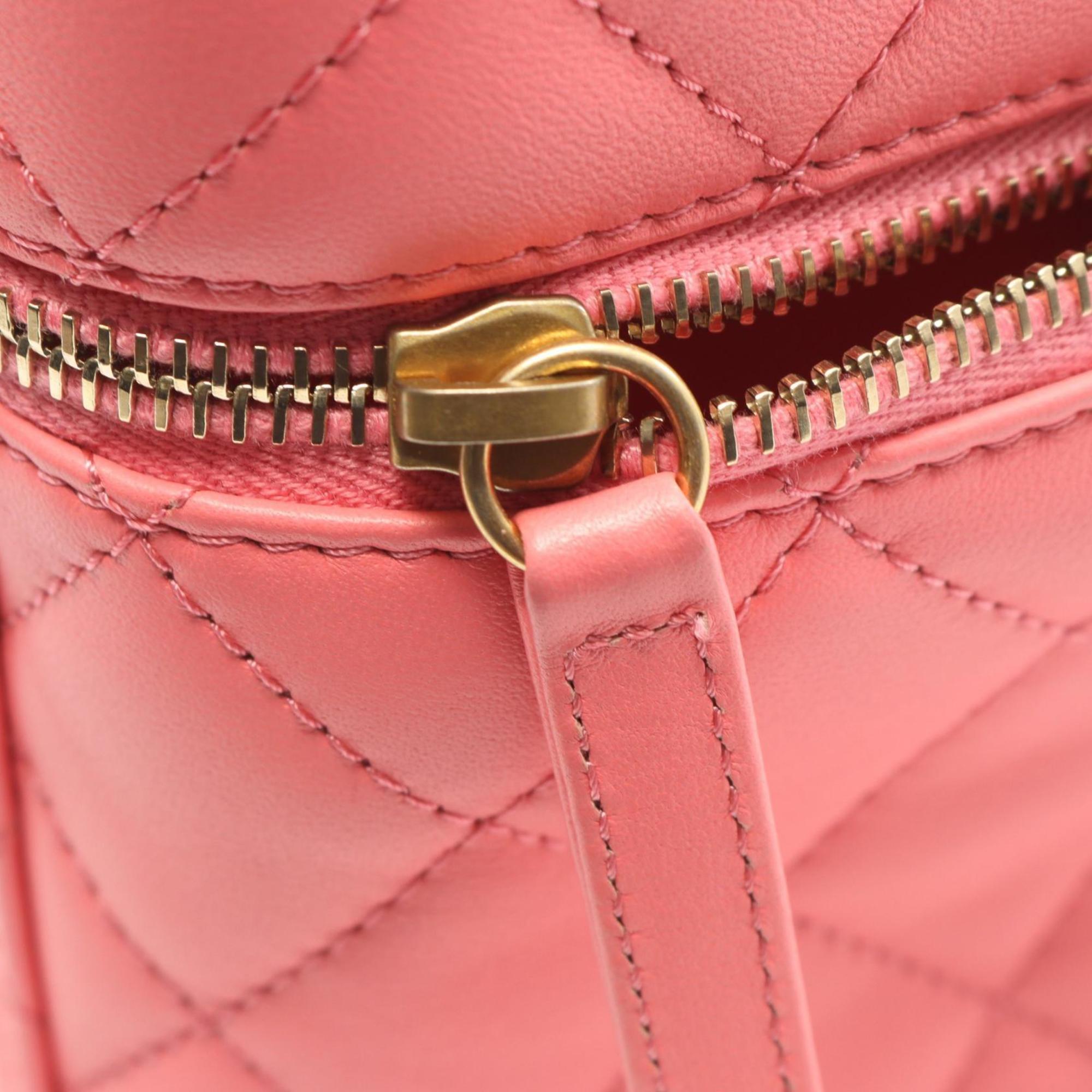 Chanel Pink Leather Shoulder Bag (Pre-Owned)