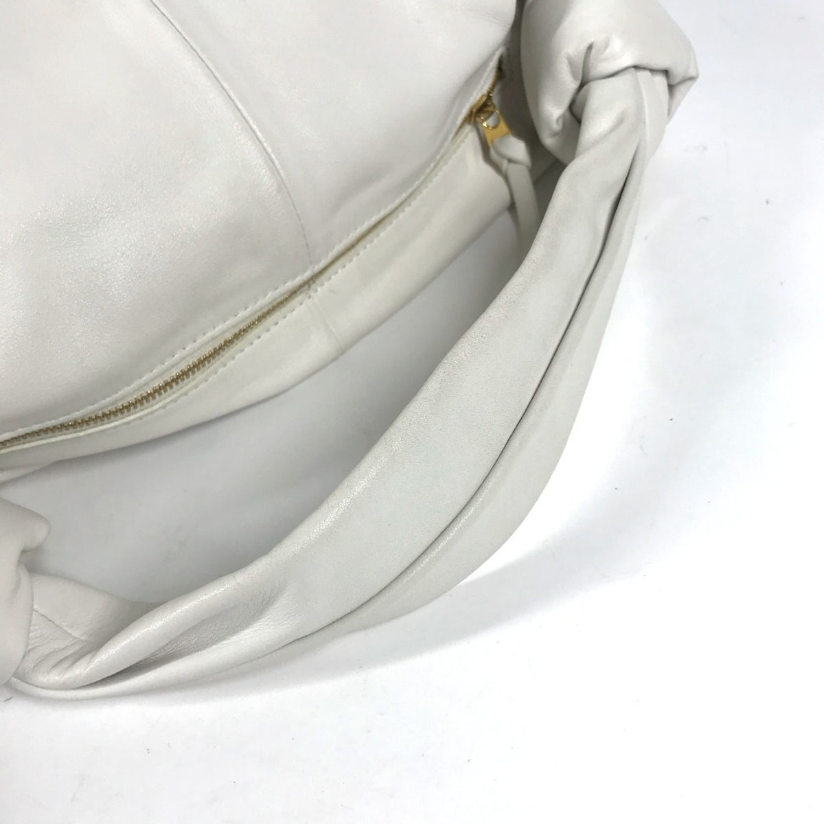 Bottega Veneta White Leather Handbag (Pre-Owned)