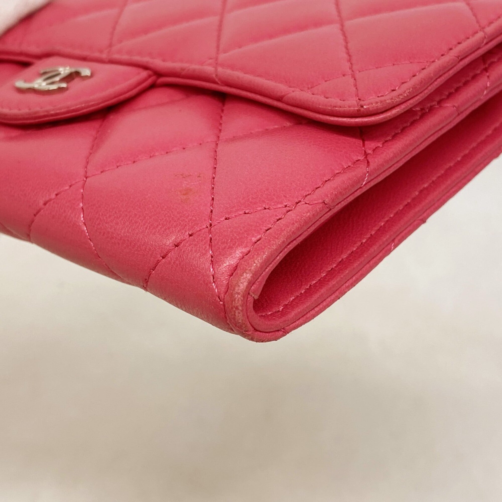 Chanel Pink Leather Coin Purse/Coin Case (Pre-Owned)