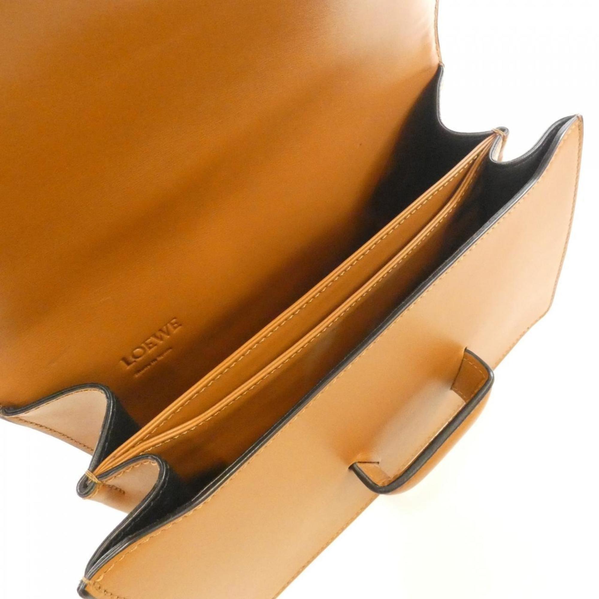 Loewe Brown Leather Shoulder Bag (Pre-Owned)