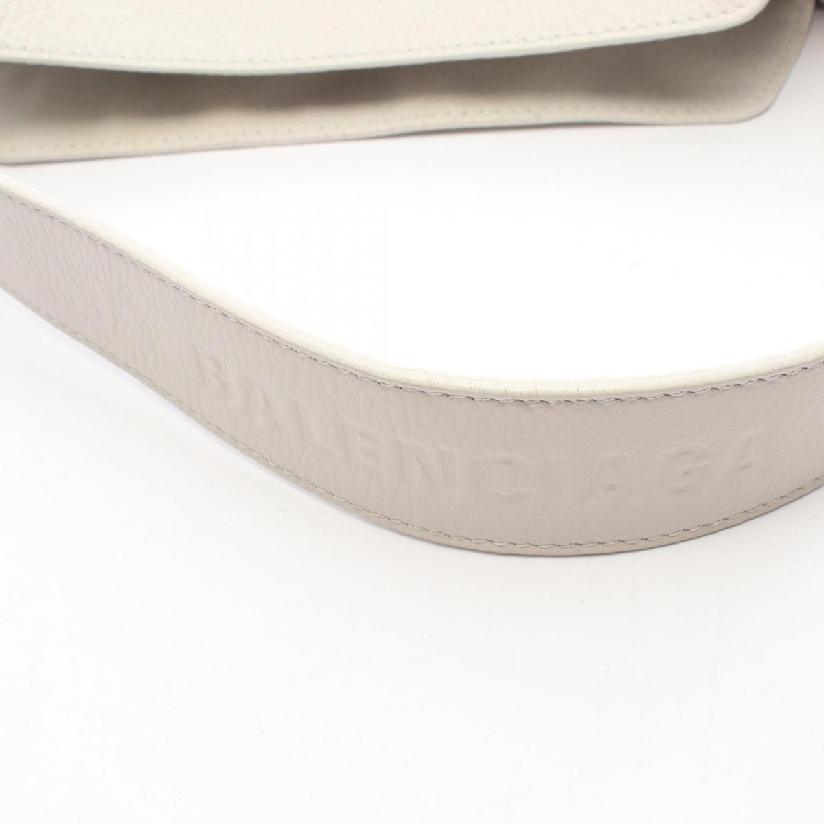 Balenciaga White Leather Handbag (Pre-Owned)