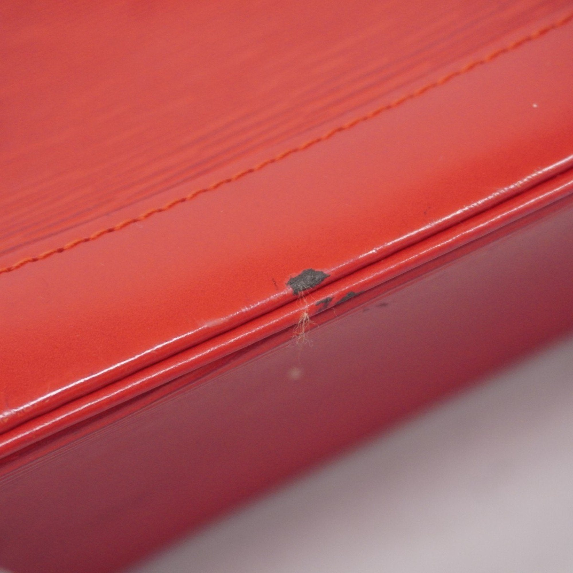 Louis Vuitton Castilian Red Handbag (Pre-Owned)