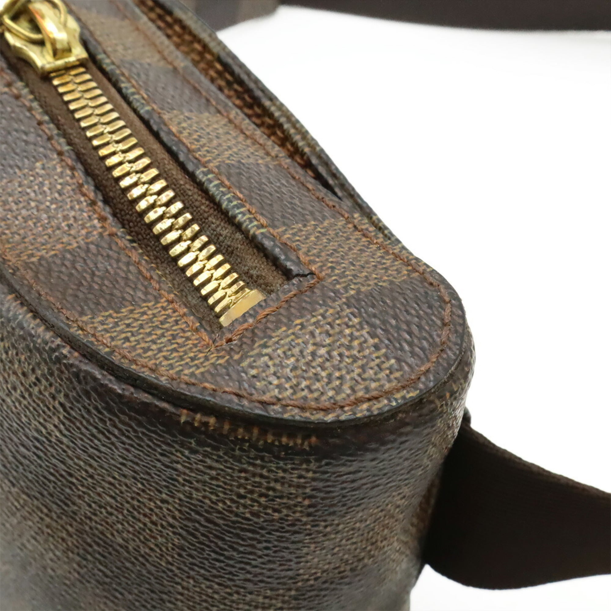 Louis Vuitton Brown Pvc Coated Canvas Damier Canvas Pouch Shoulder Bag Sling Bag (Pre-Owned)