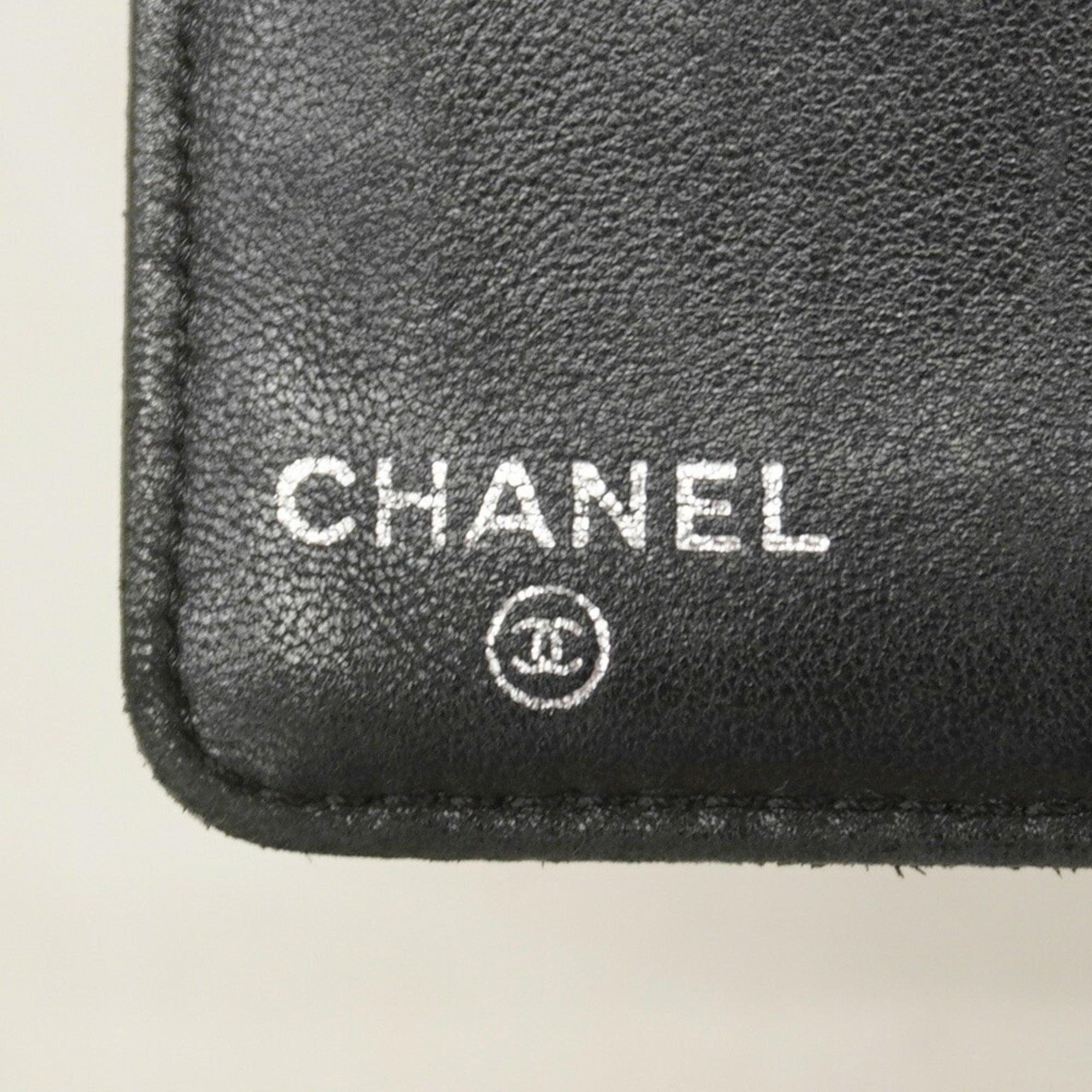 Chanel Black Leather Long Wallet (Bi-Fold) (Pre-Owned)